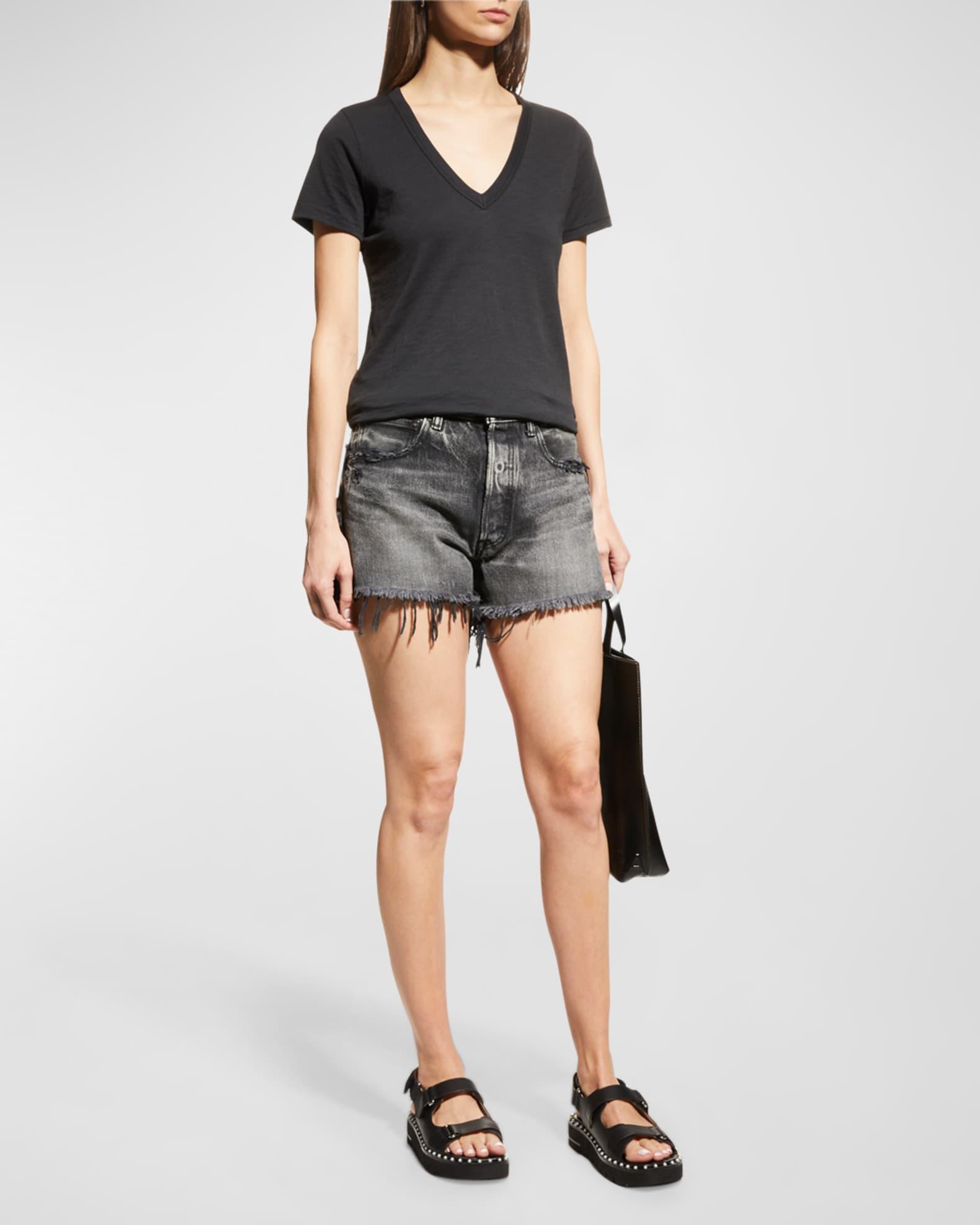The Vee Basic T-Shirt Product Image