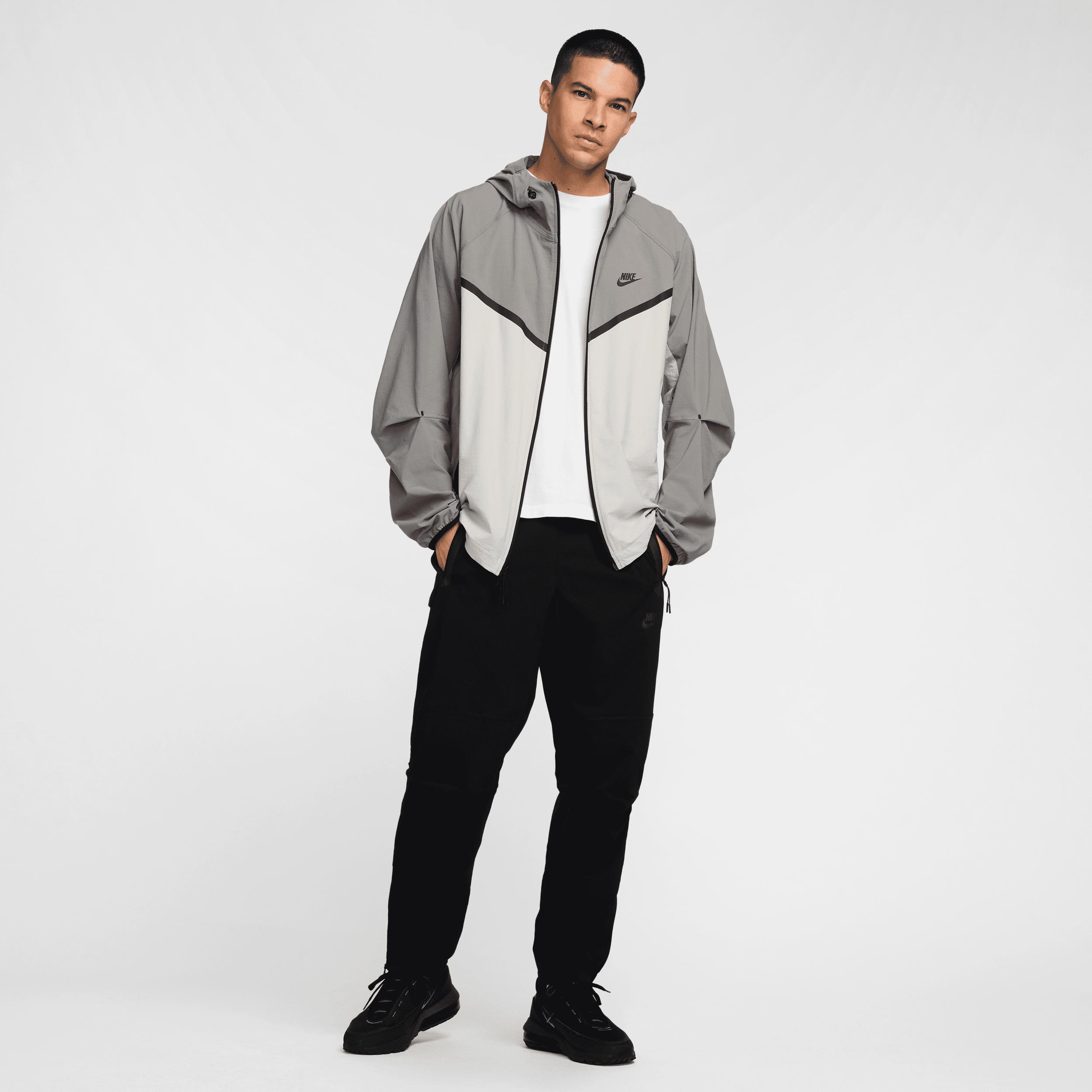 Nike Mens Tech Woven Pants in Black Product Image