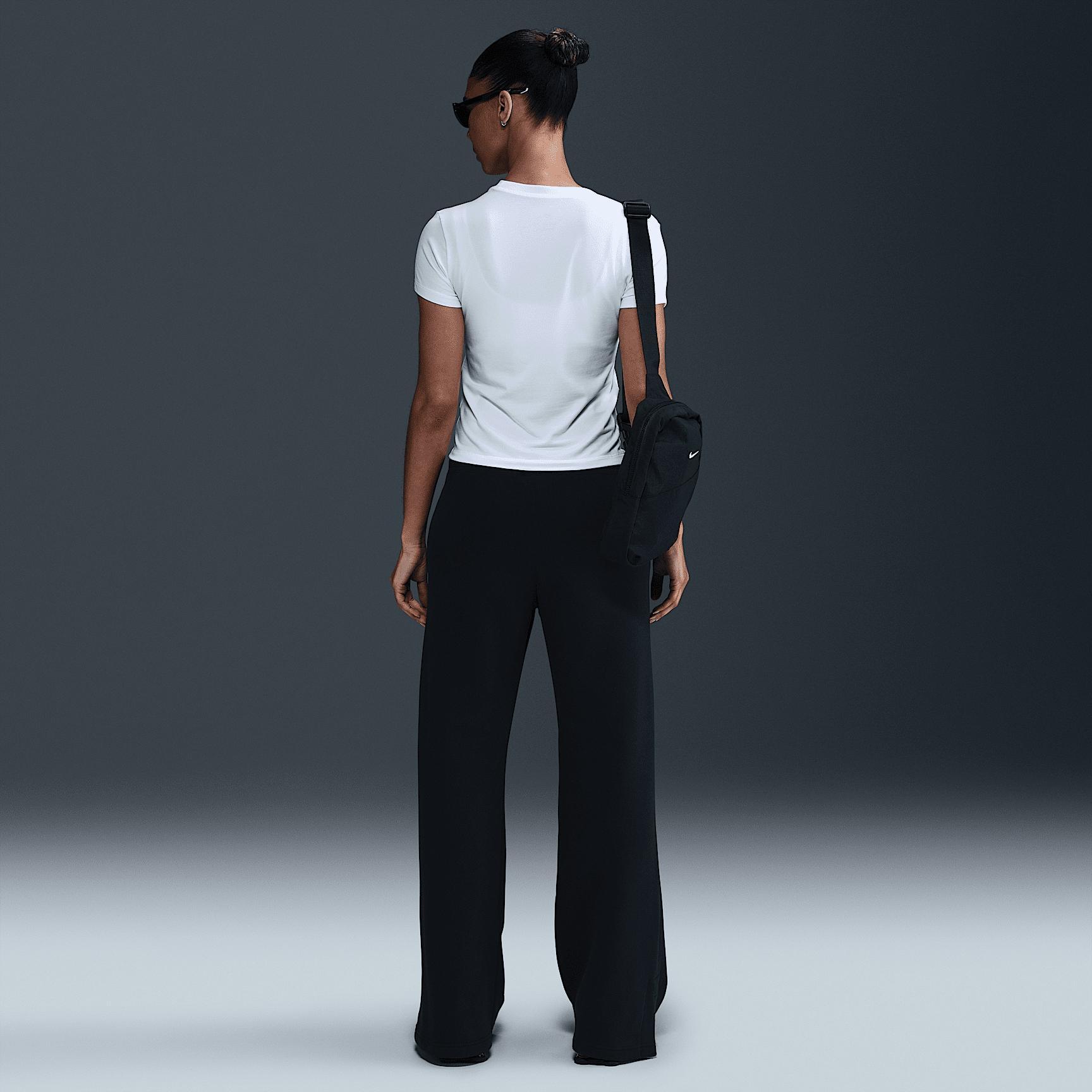 Nike Sportswear Chill Knit Women's Slim Cropped T-Shirt Product Image