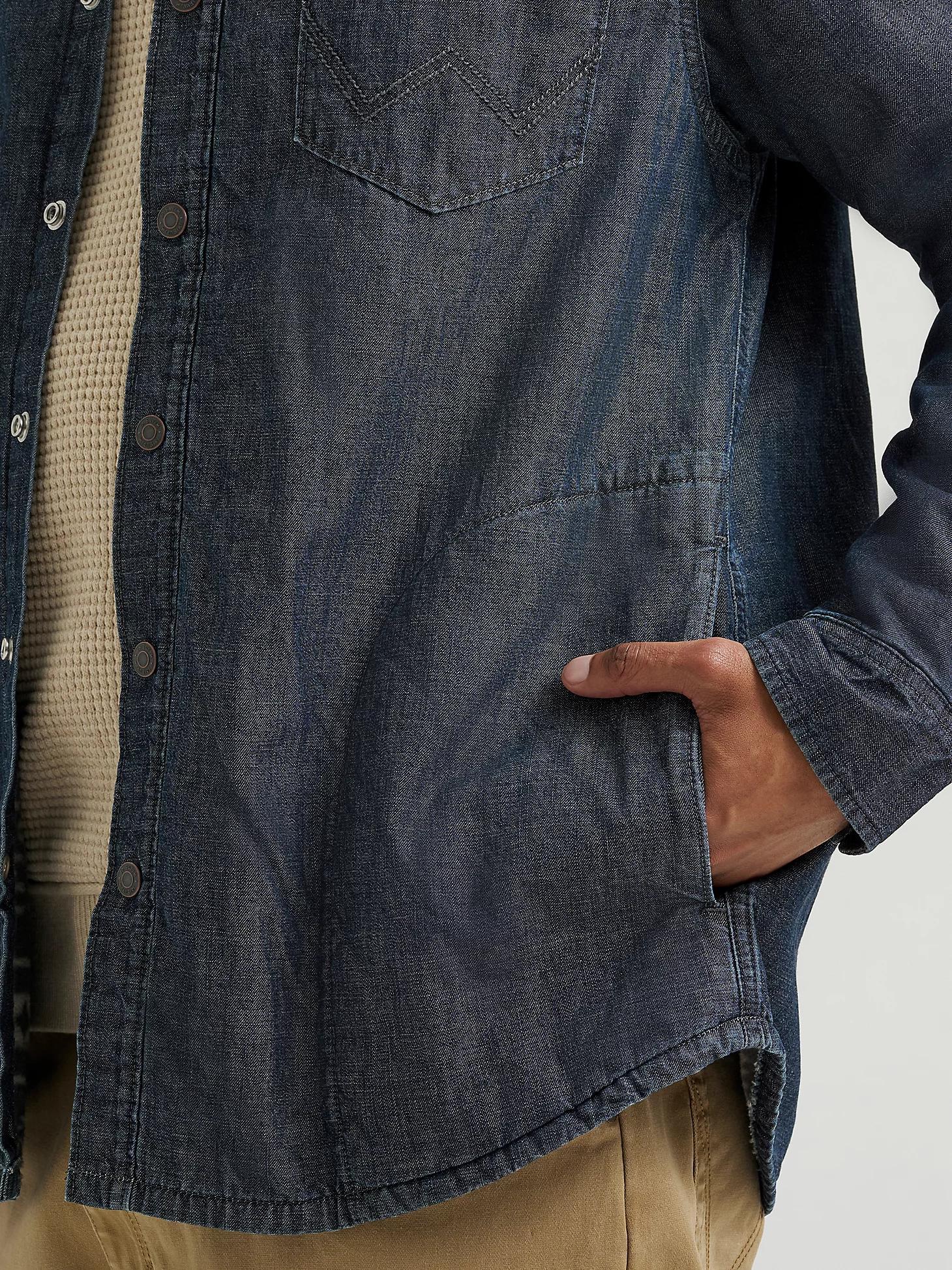 Men's Printed Fleece Lined Denim Shirt | Men's SHIRTS | Wrangler® Product Image