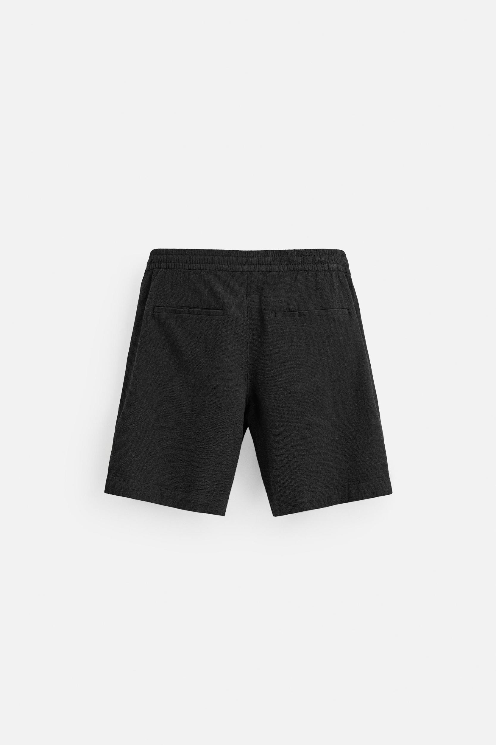 CHECKERED TEXTURED SHORTS Product Image