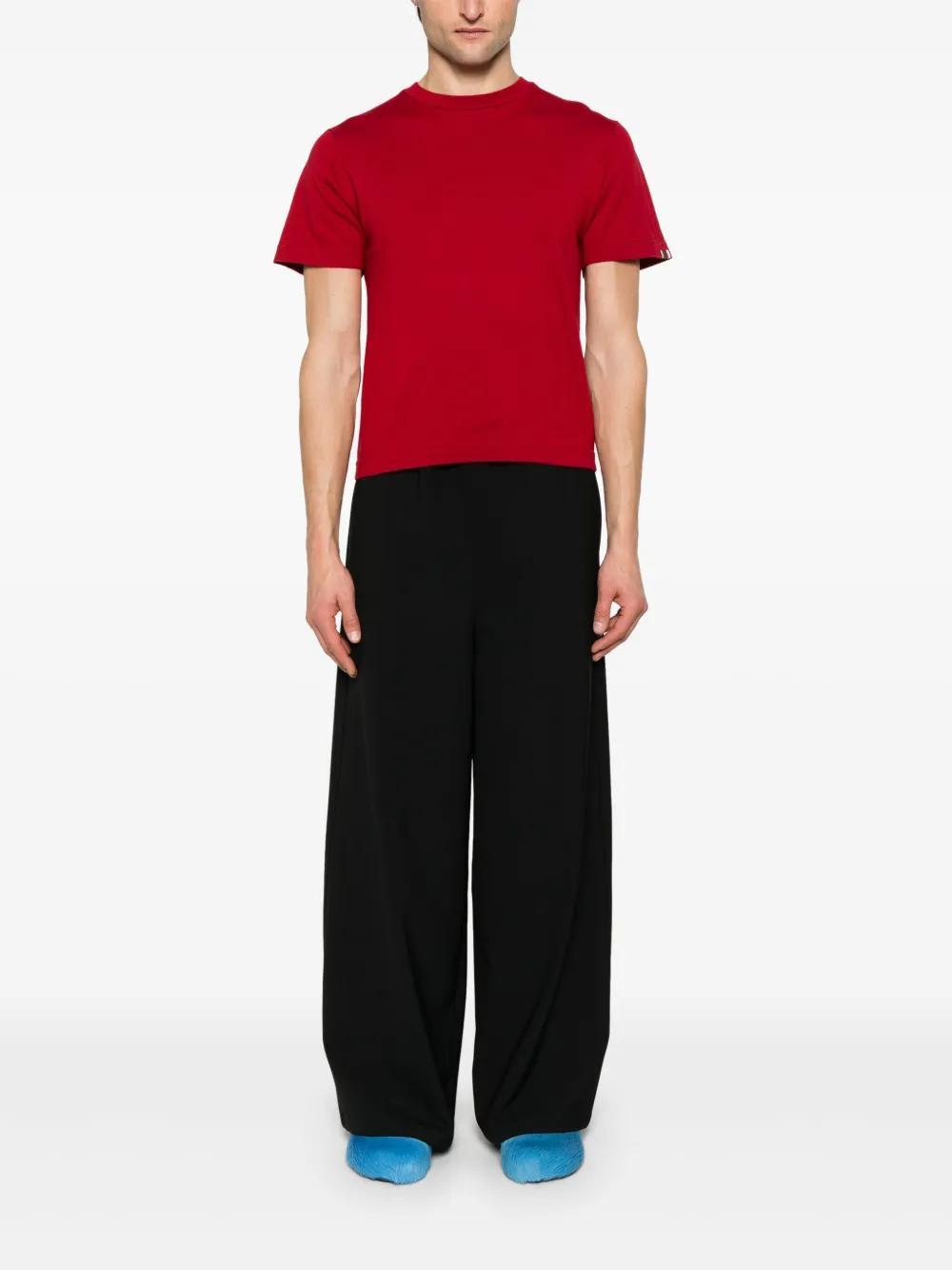 EXTREME CASHMERE Nº268 Cuba T-shirt In Rot Product Image