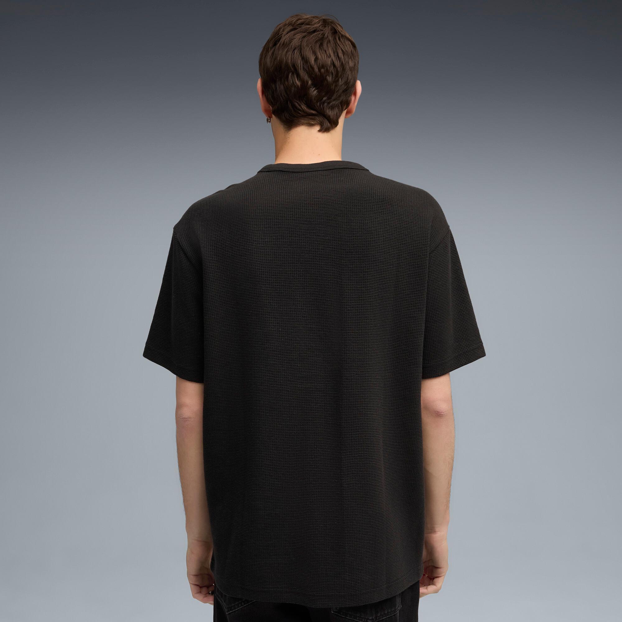 0851. Tech Essential™ Relaxed Long Sleeve - Black Product Image