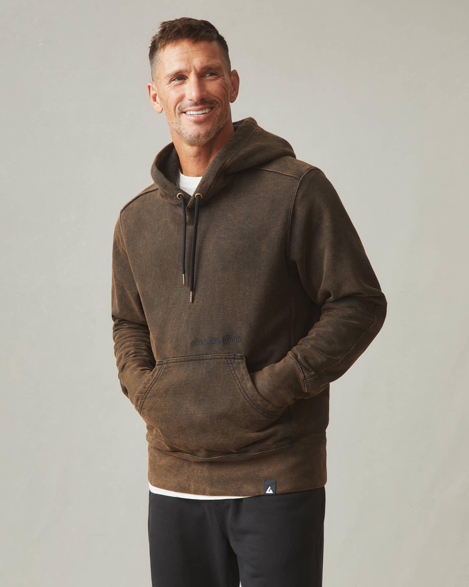 Men's Classic Pullover - Mineral Wash - Black Male Product Image