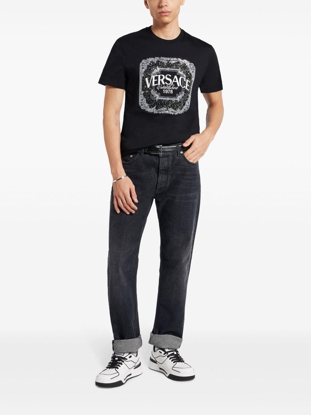 logo-embroidered T-shirt Product Image