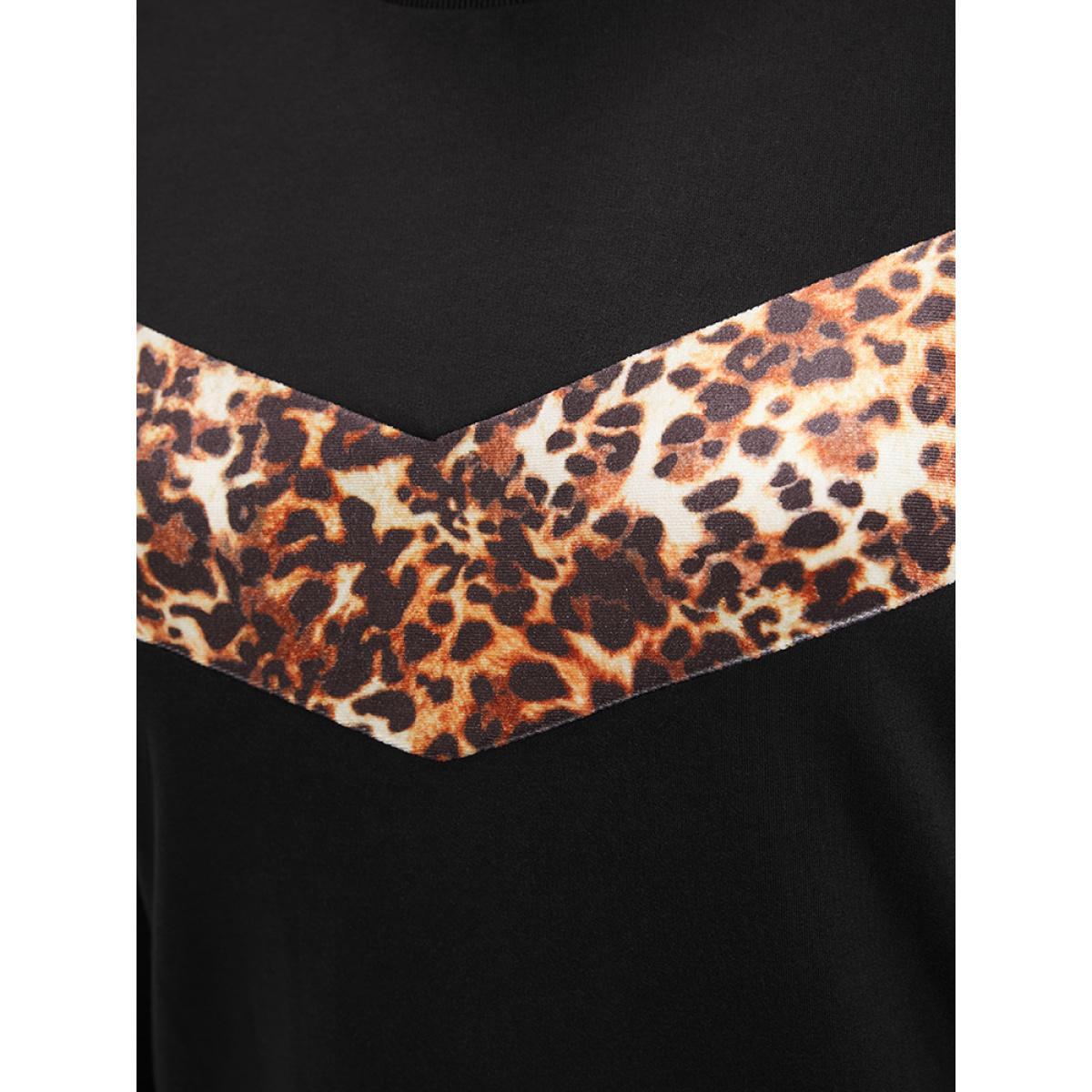 Plus Size Leopard Patchwork Round Neck Drop Shoulder Sweatshirt Women Black Casual Patchwork Round Neck Dailywear Sweatshirts BloomChic 26/4X Product Image