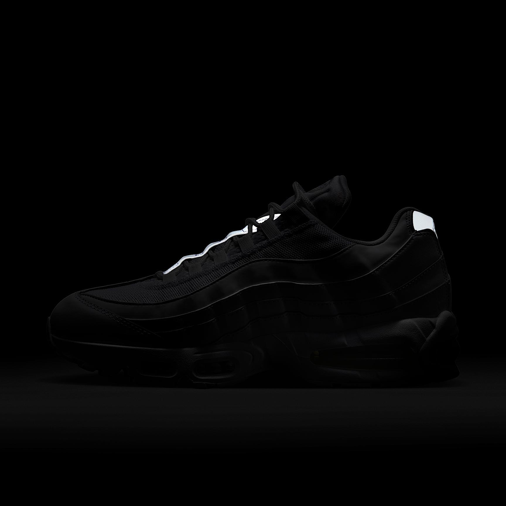 Nike Men's Air Max 95 "Big Bubble" Shoes Product Image
