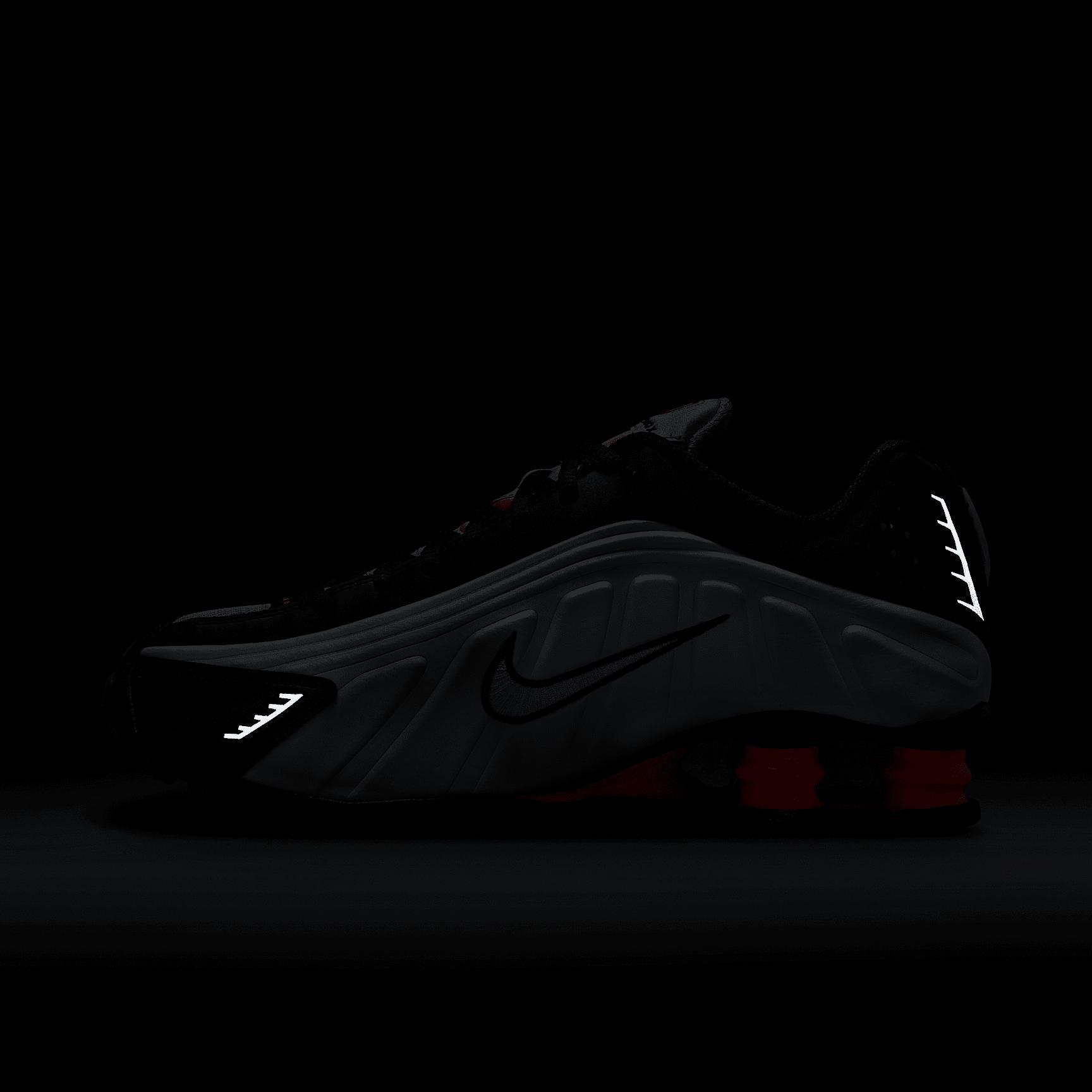 Nike Womens Shox R4 Casual Shoes Product Image