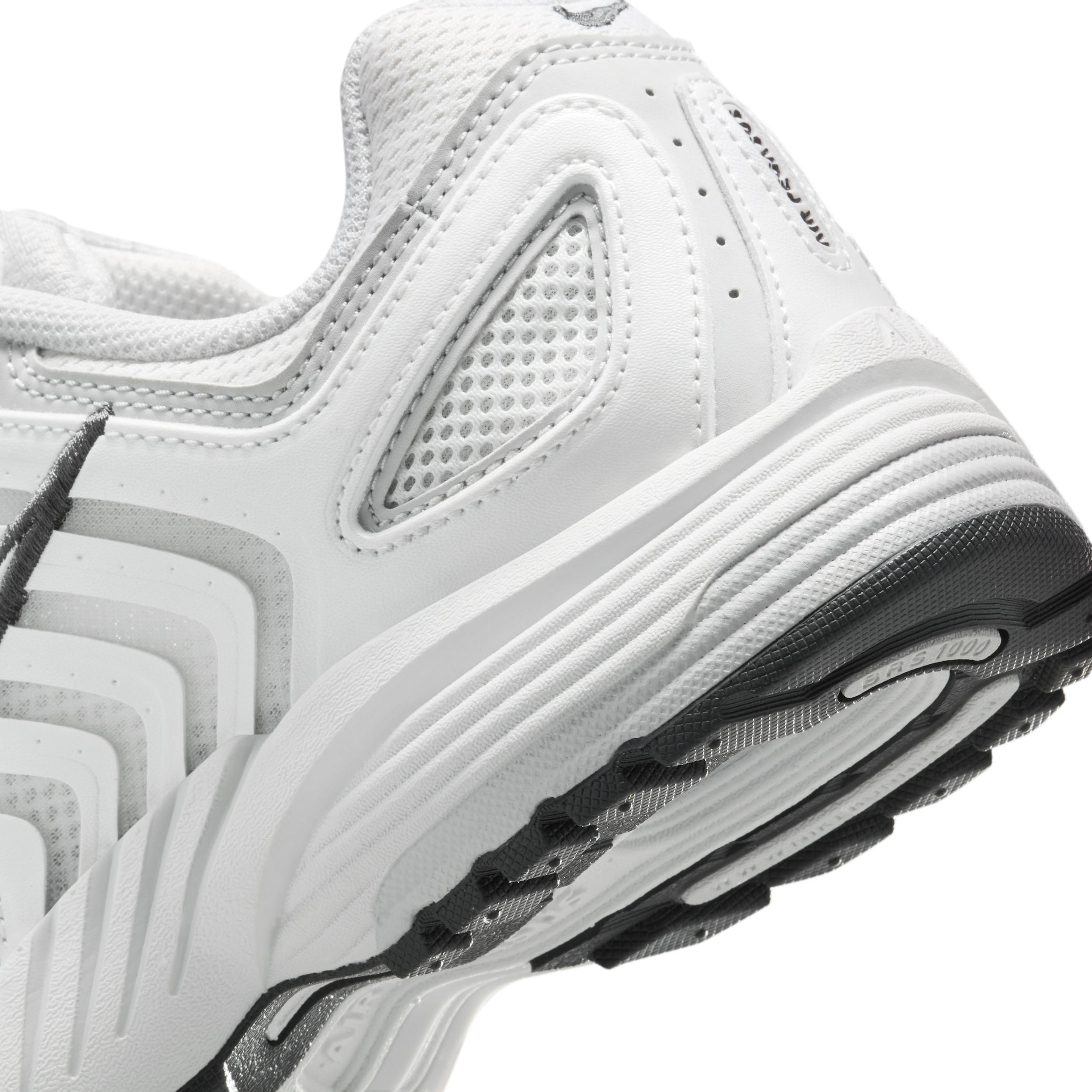 Nike Women's Air Pegasus 2005 Shoes Product Image