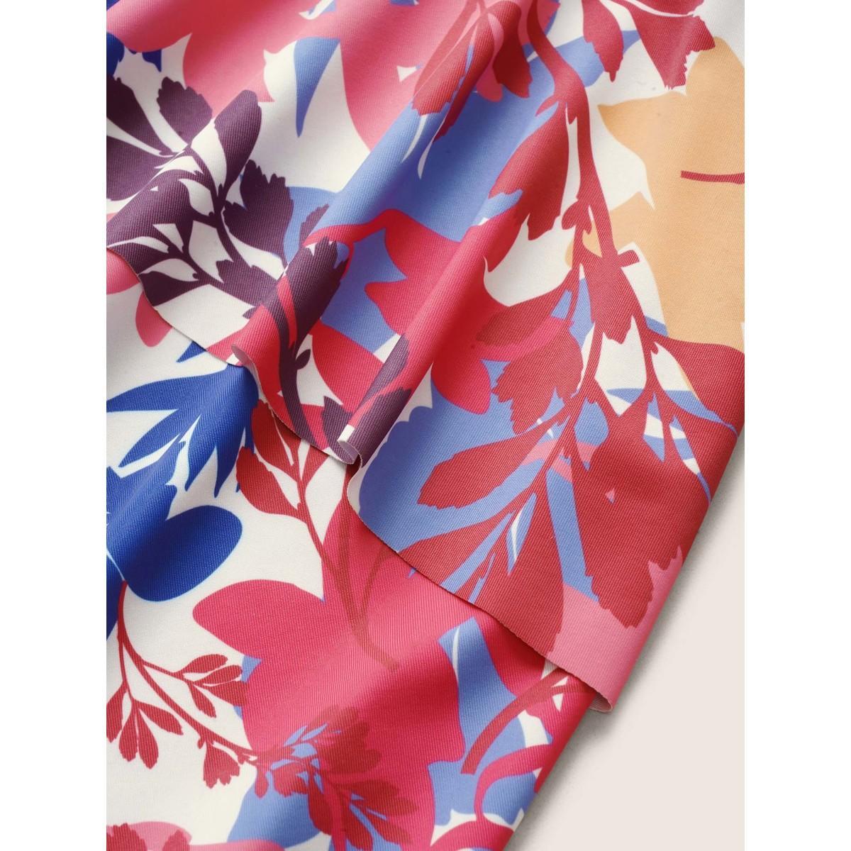 Plus Size Silhouette Floral Print Crossover Tiered Hem Swim Top Women's Swimwear Multicolor Beach Twist High stretch Bodycon Heart neckline Curve Swim Tops BloomChic 28/5X Product Image