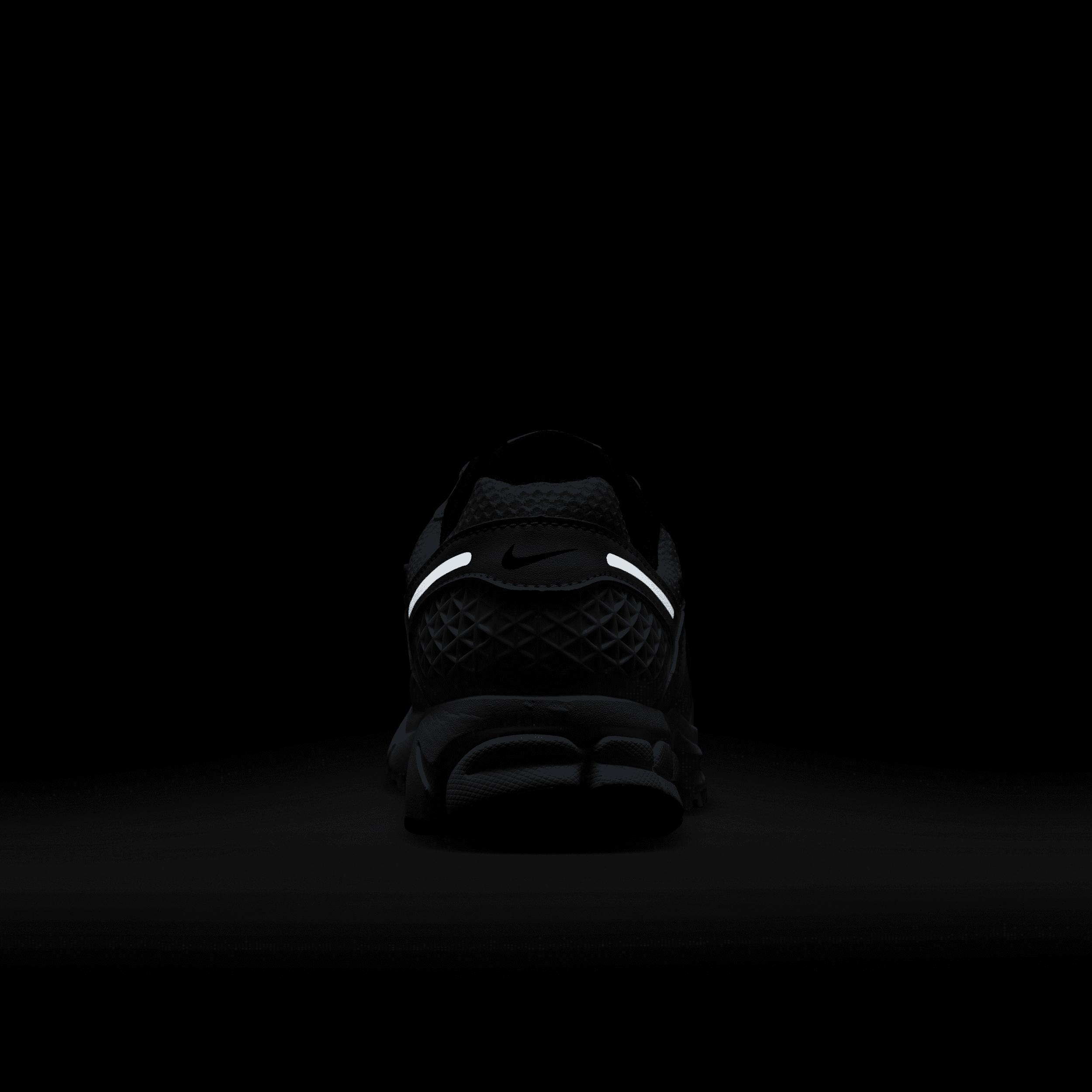 Nike Women's Zoom Vomero 5 Shoes Product Image