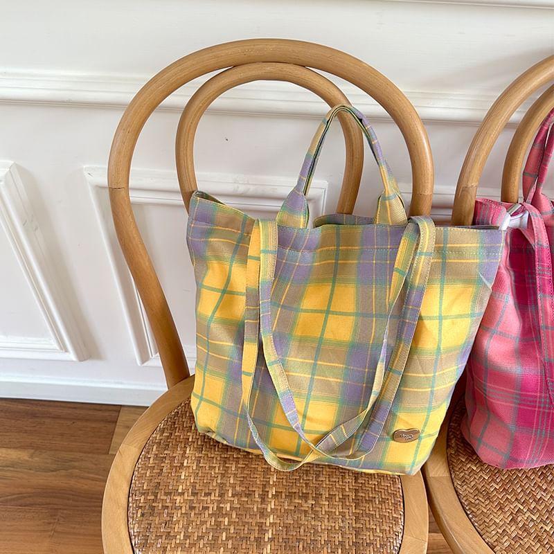 Plaid Tote Bag Product Image