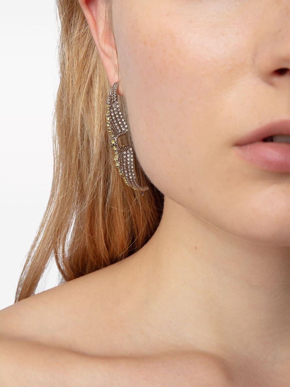 Rock piercing earrings Product Image