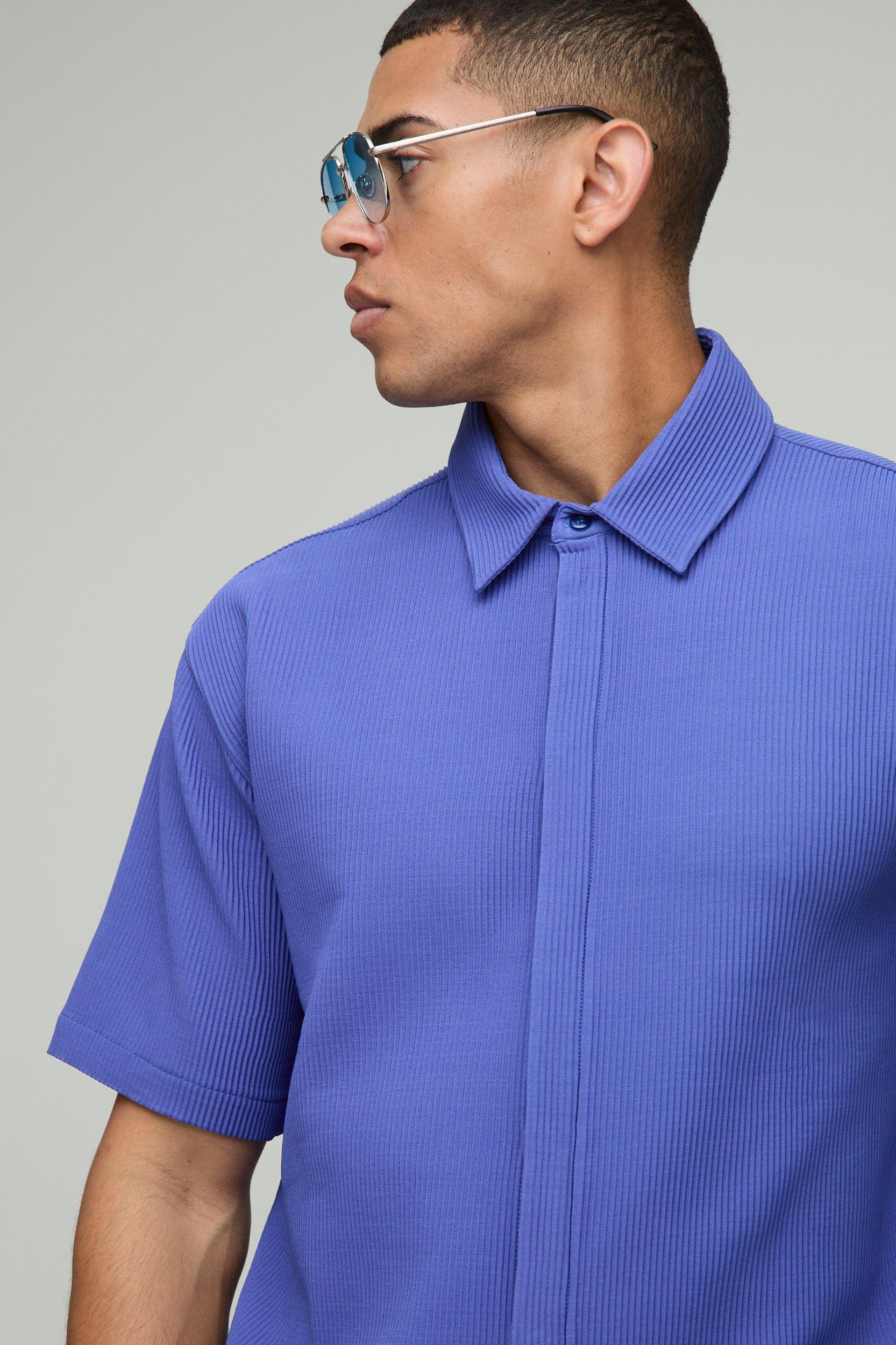Oversized Concealed Placket Pleated Short Sleeve Shirt | boohooMAN USA Product Image