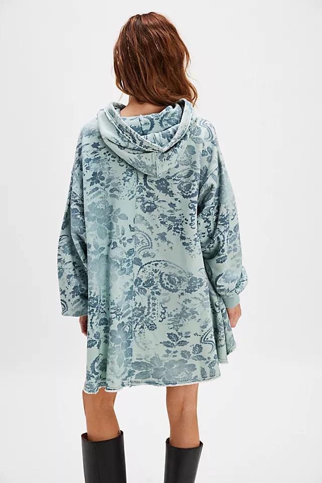 Magpie Sweatshirt Product Image