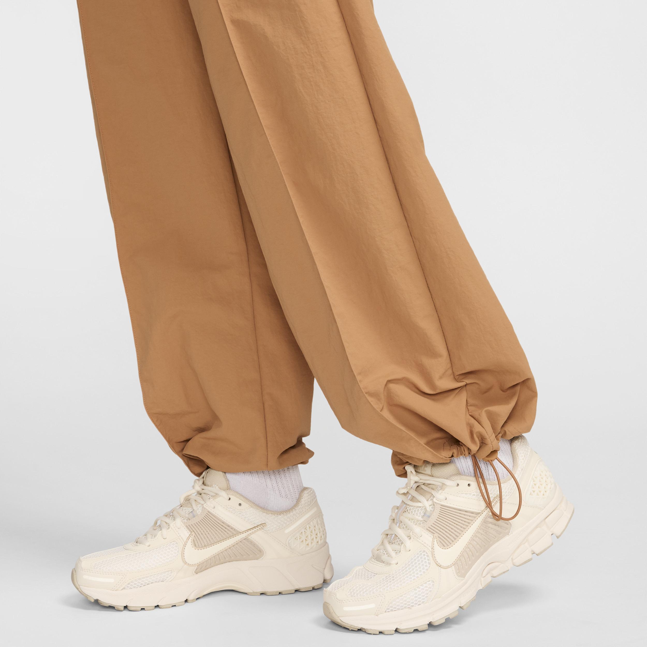 Nike Sportswear Everything Wovens Women's Mid-Rise Open-Hem Pants Product Image