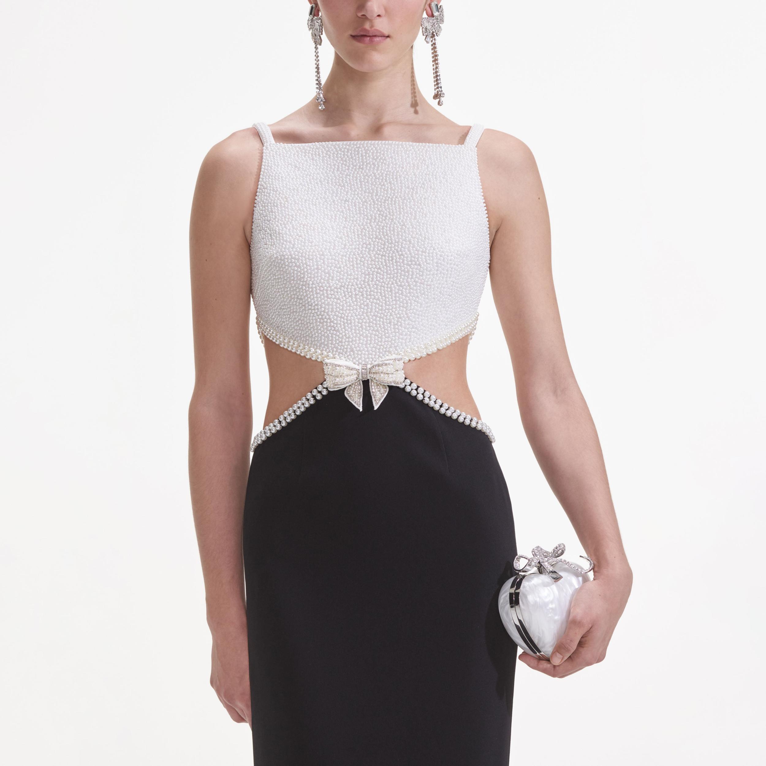 Black And White Crepe Maxi Dress Product Image