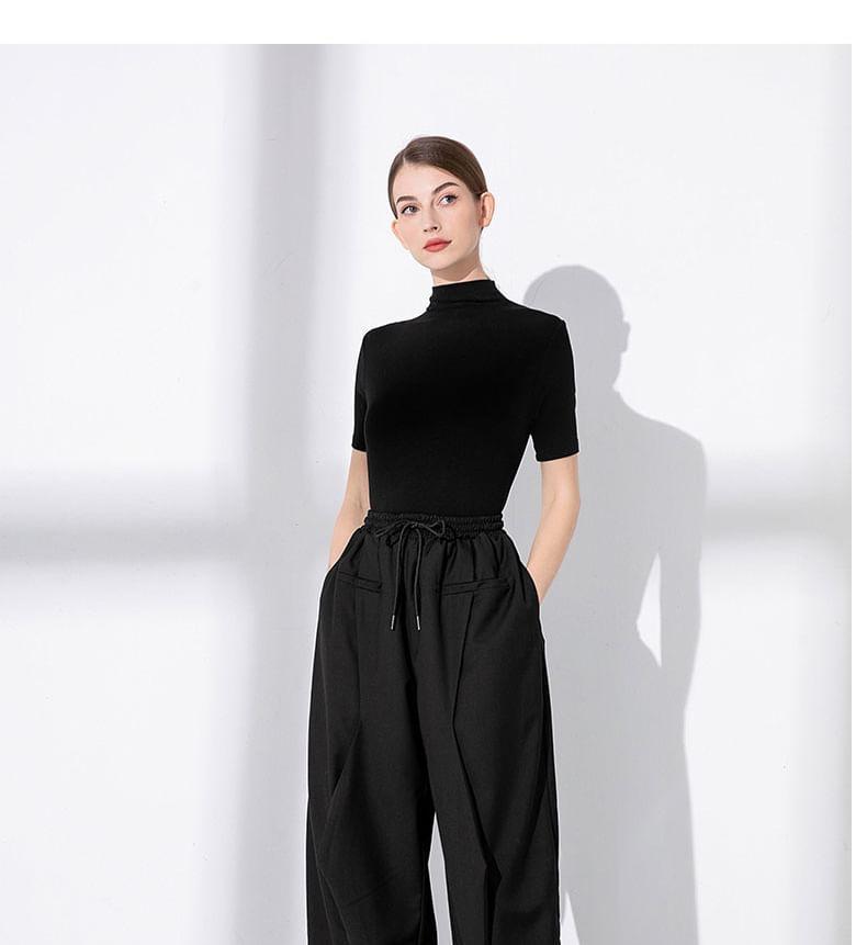Drawstring Waist Plain Cropped Wide Leg Pants Product Image