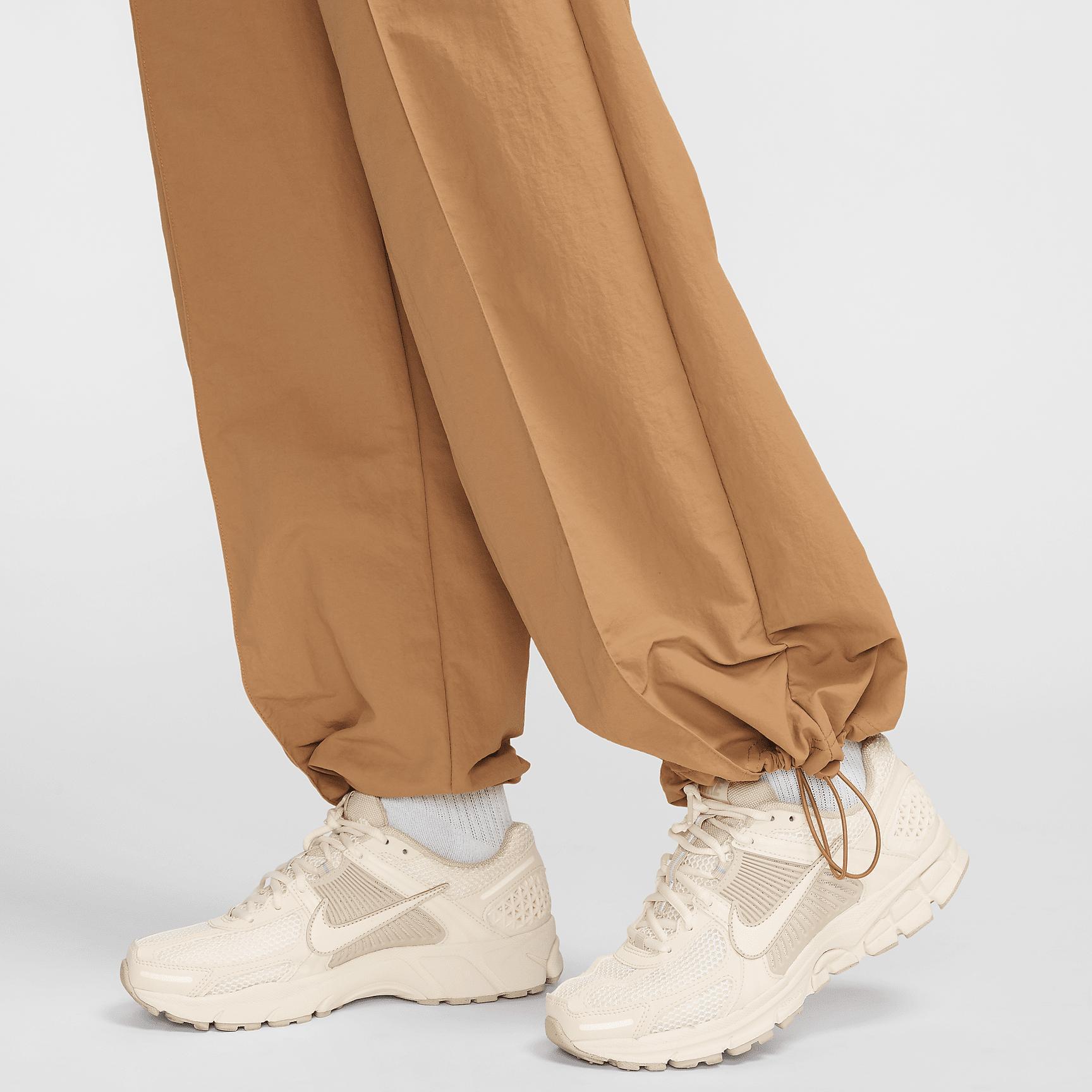 Nike Sportswear Everything Wovens Women's Mid-Rise Open-Hem Pants Product Image