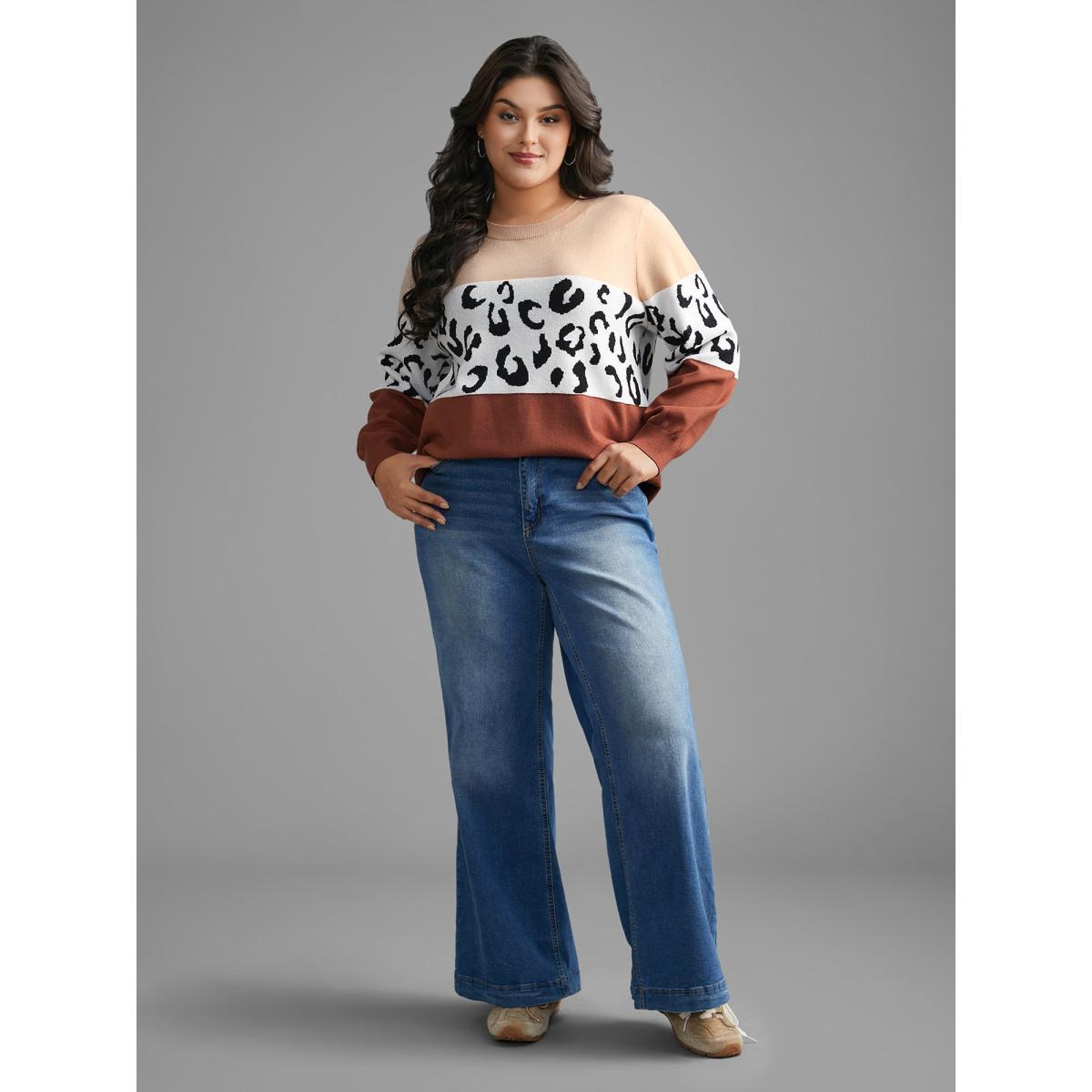 Plus Size Crew Neck Leopard Print Contrast Pullover Browncoffeecolor Women Casual Loose Long Sleeve Round Neck Everyday Pullovers BloomChic 12/L Product Image