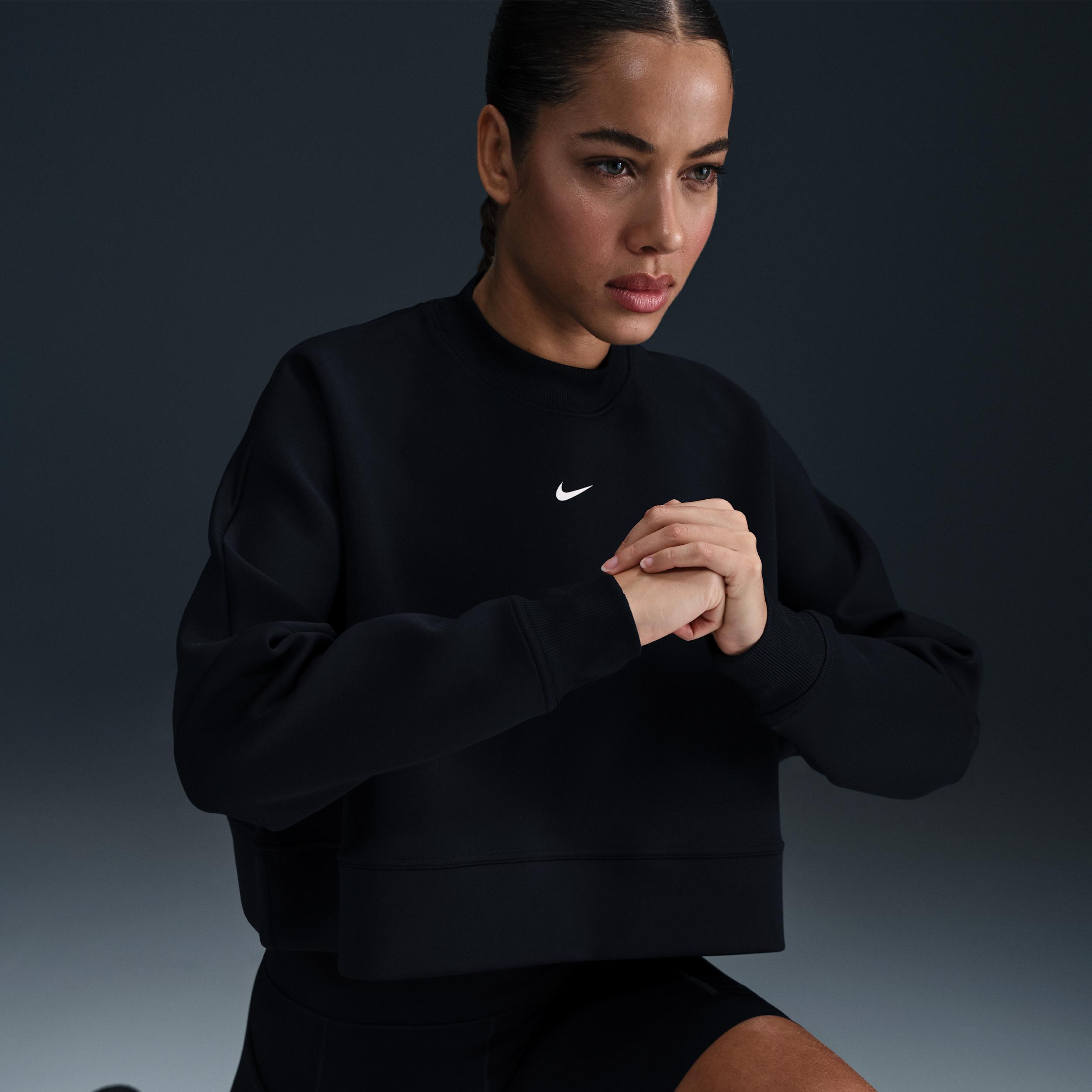 Nike Prima Women's Dri-FIT Oversized Crew-Neck Cropped Top Product Image