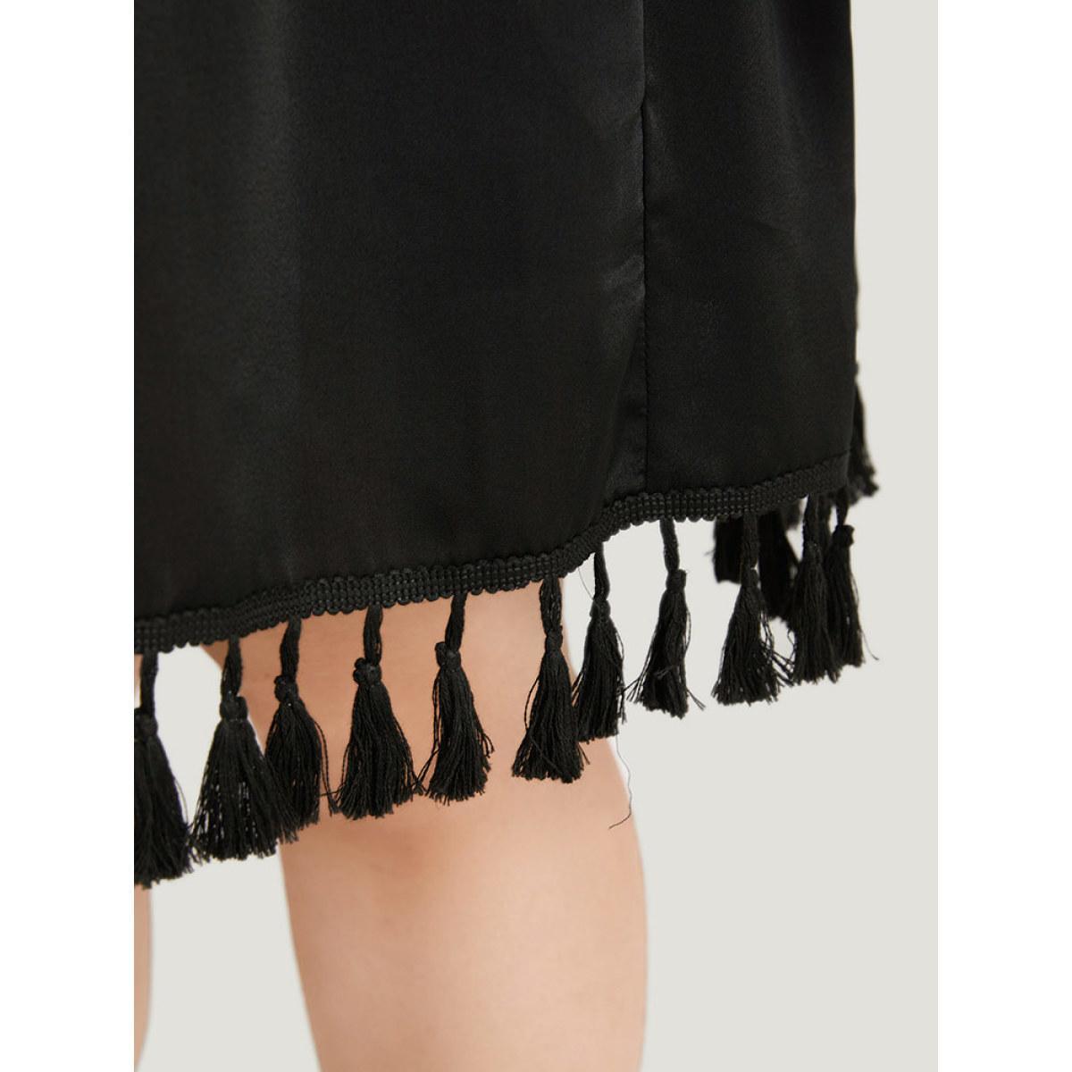 Plus Size Bandana Print Tassels Trim Open Front Kimono Women Black Casual Tassels Pocket Dailywear Kimonos BloomChic 22-24/3X Product Image