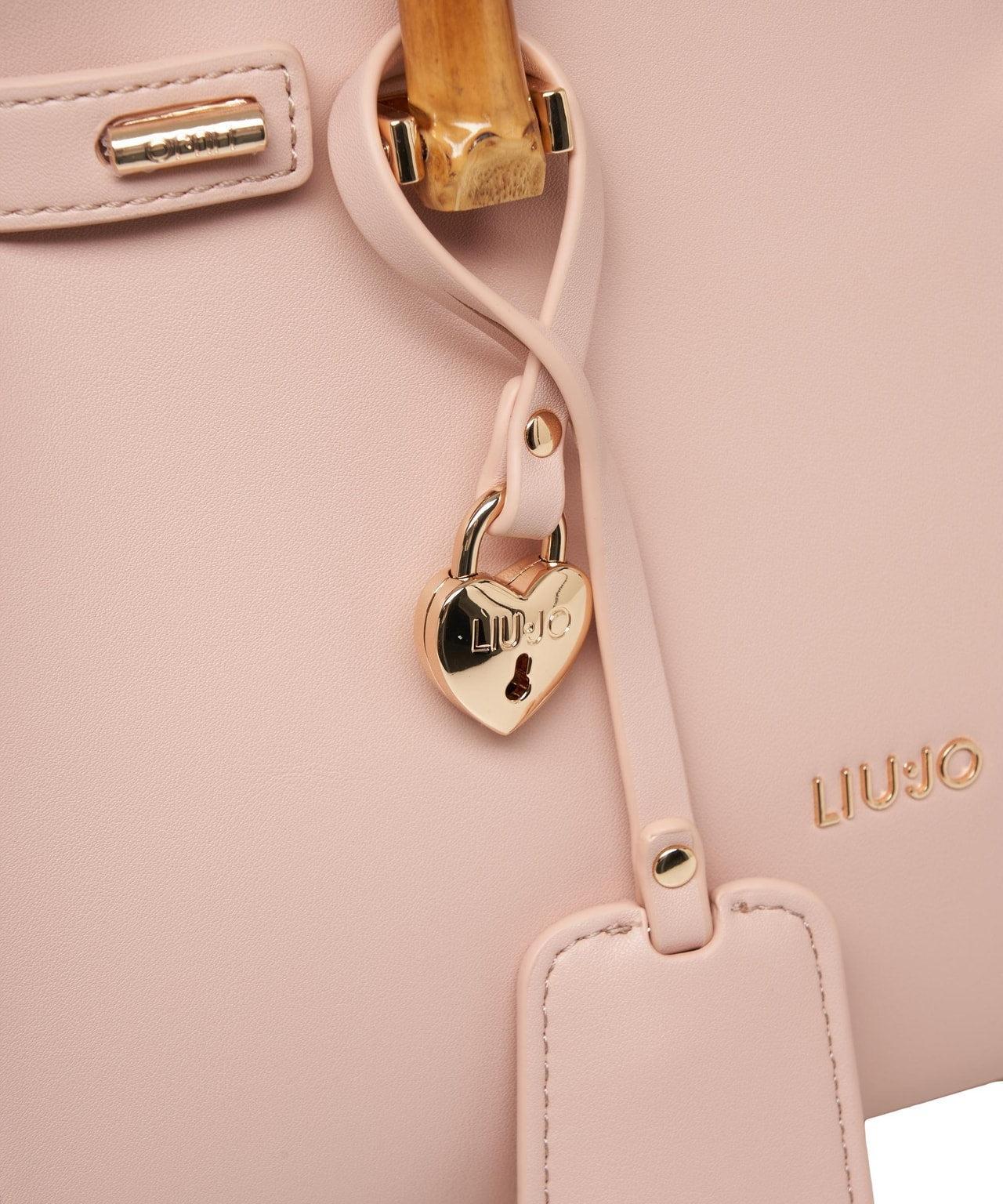 Hand bag with bamboo handles Product Image