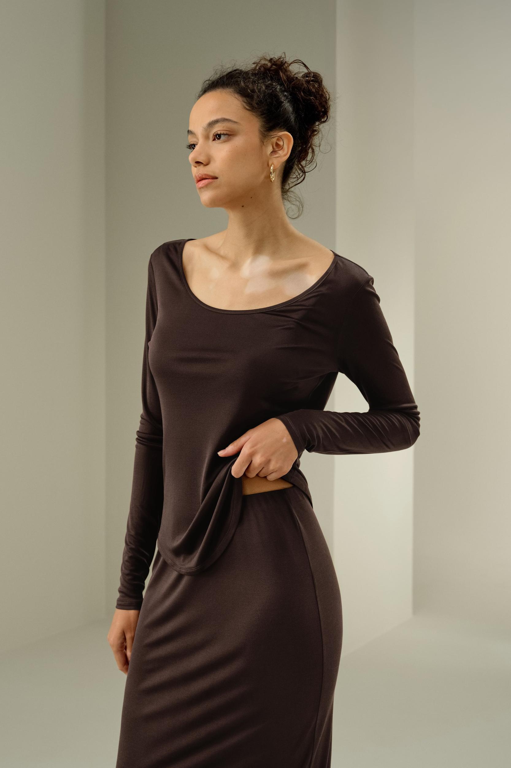 Scoop-Neck Pure Silk Slim Fit Top Product Image
