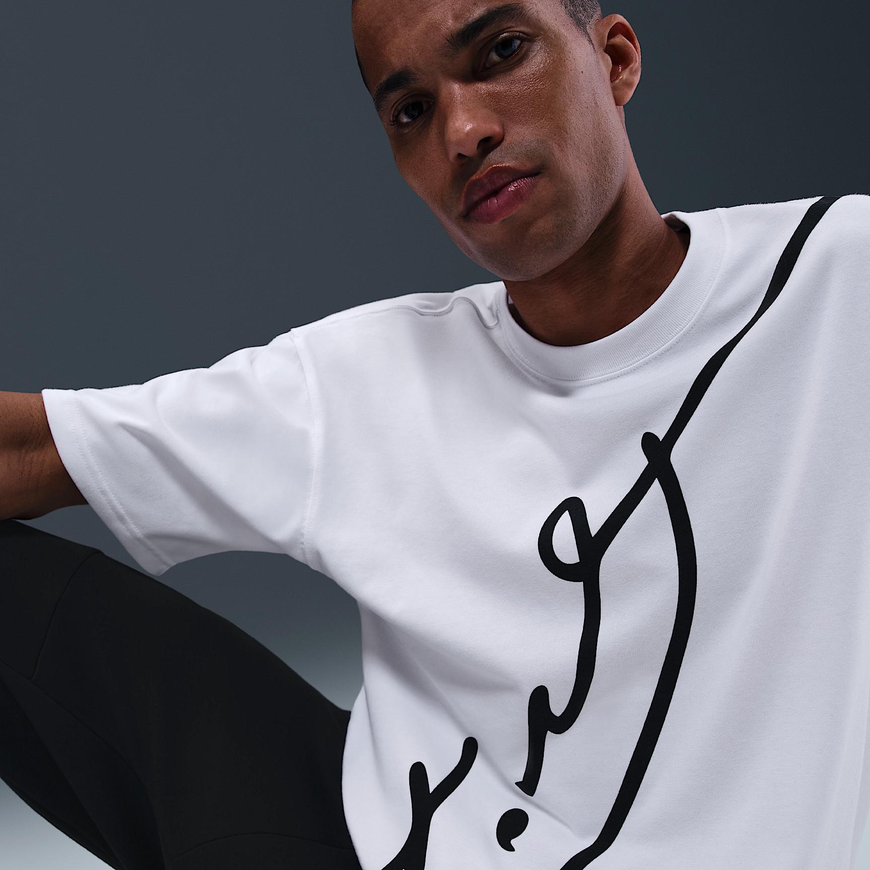 Kobe Men's Dri-FIT Basketball T-Shirt Product Image