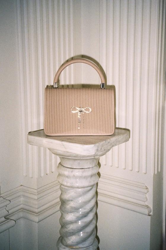 Glam Impression Beige Rhinestone Bow Handbag Product Image