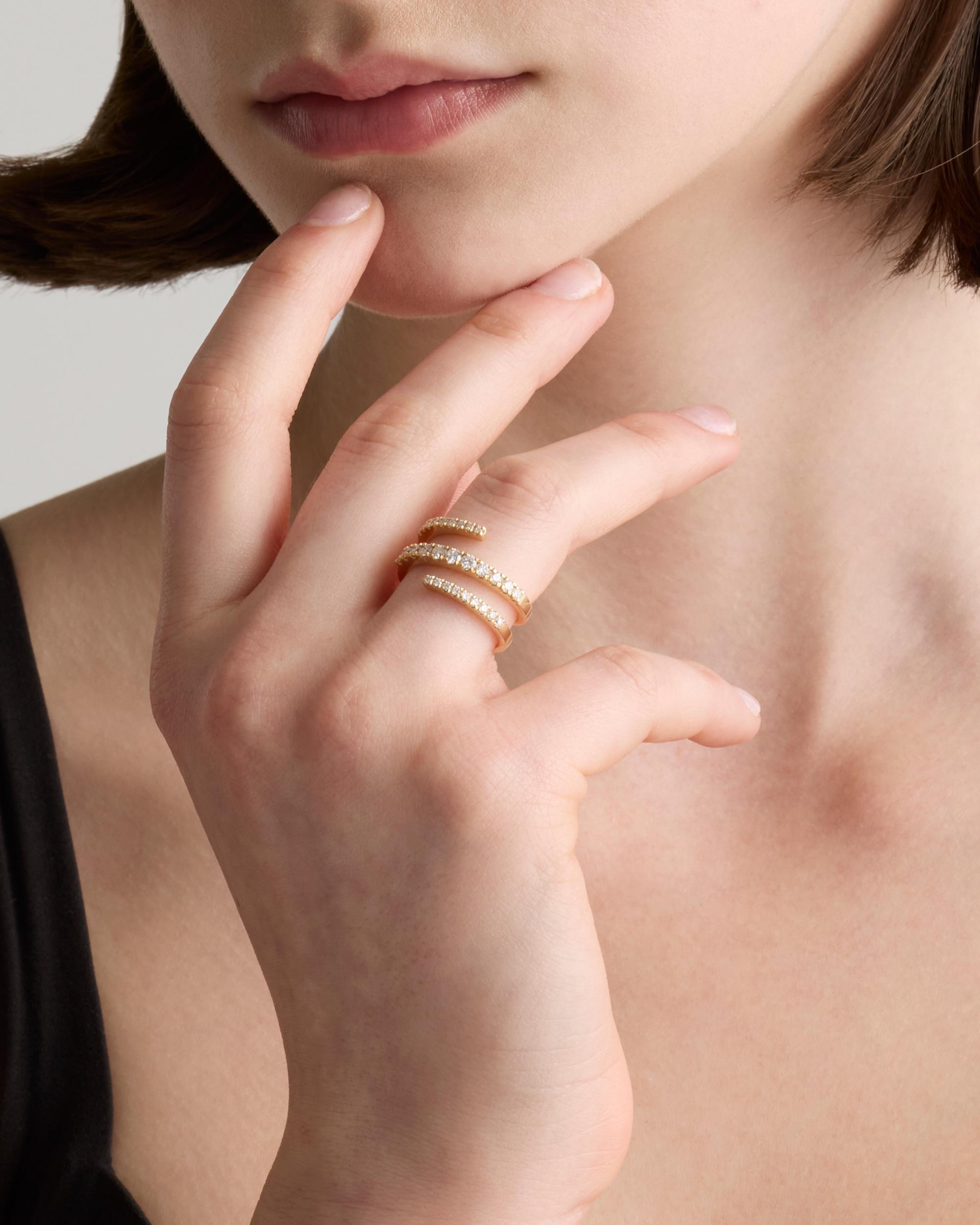 Quince | Women's 14K Gold Diamond Spiral Ring Product Image