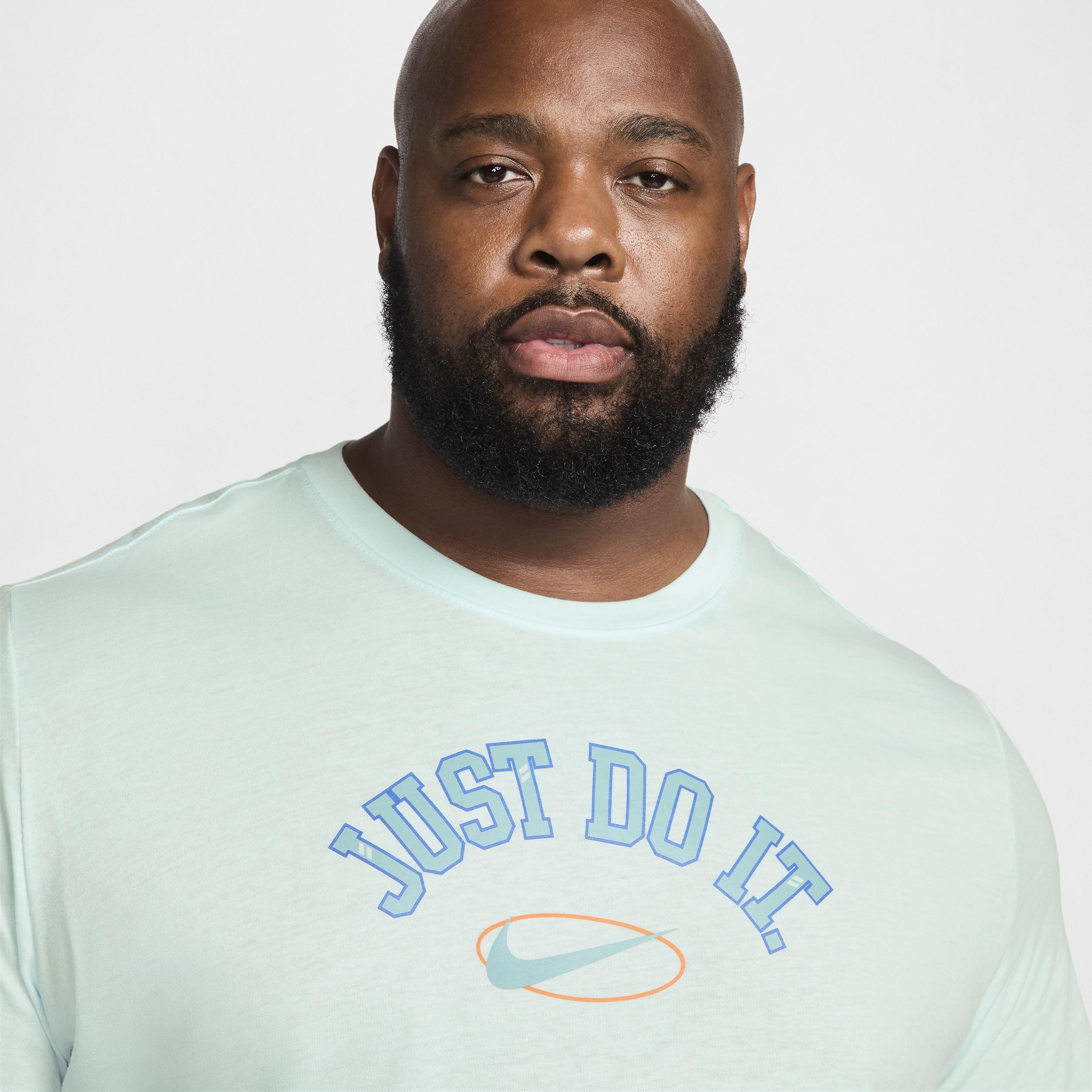 Nike Sportswear Men's T-Shirt Product Image