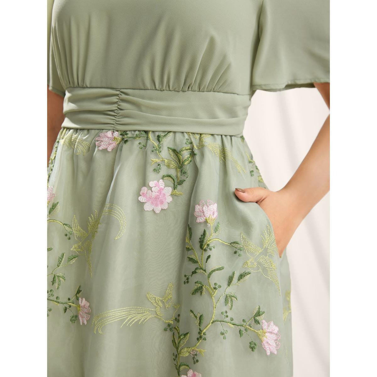 Plus Size Floral Print Spliced Pockets Maxi Dress Greenbean Women V-neck Short sleeve Curvy BloomChic 18-20/2X Product Image