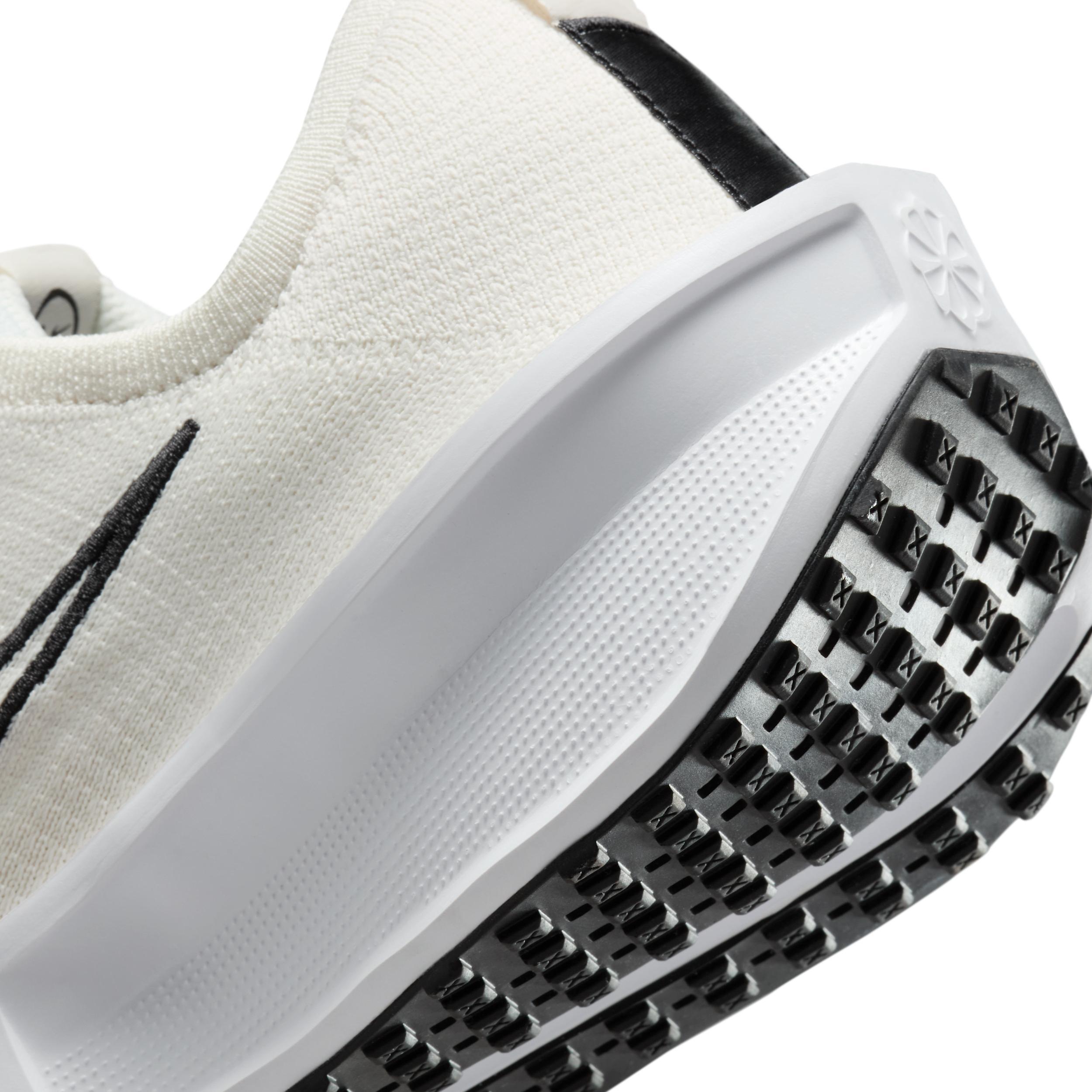 Nike Men's Interact Run Road Running Shoes Product Image