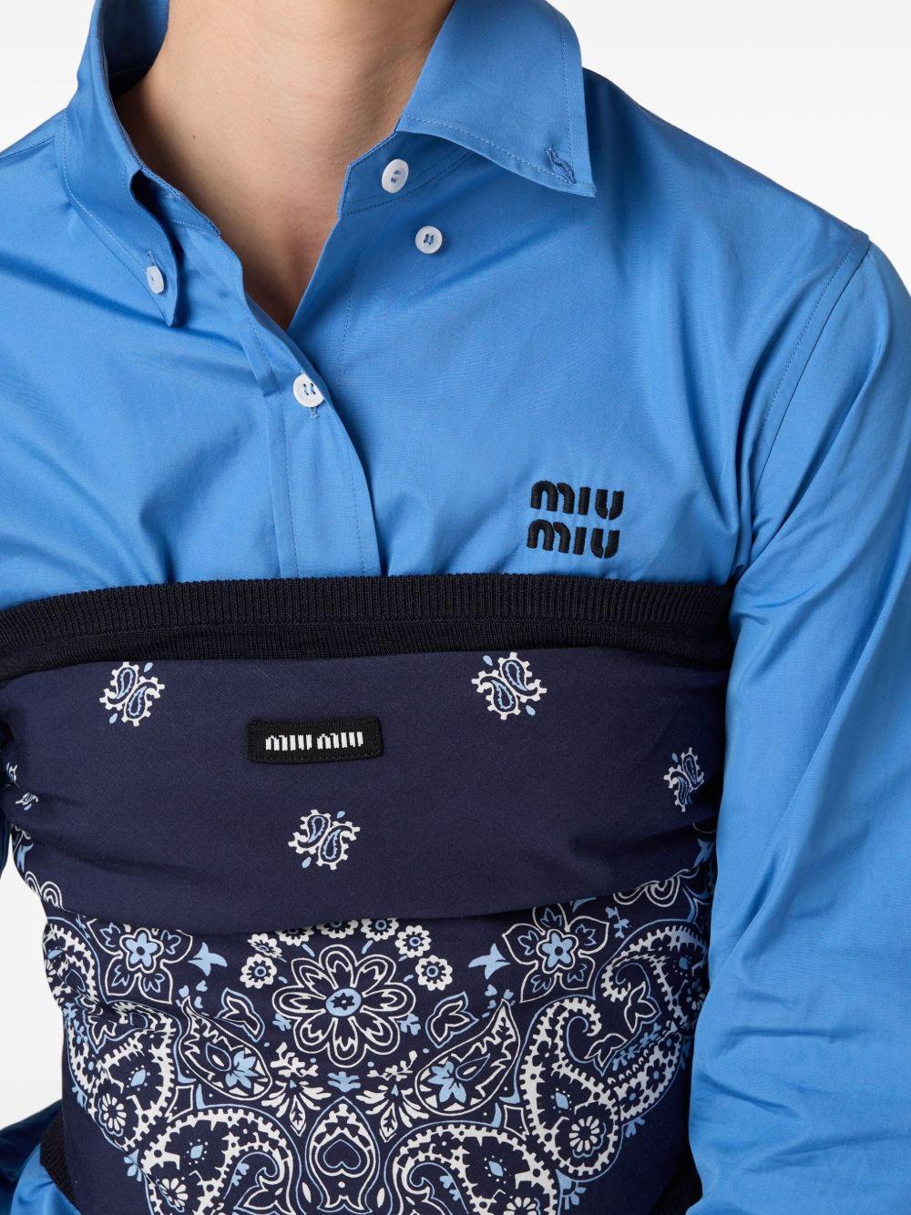 logo shirt Product Image