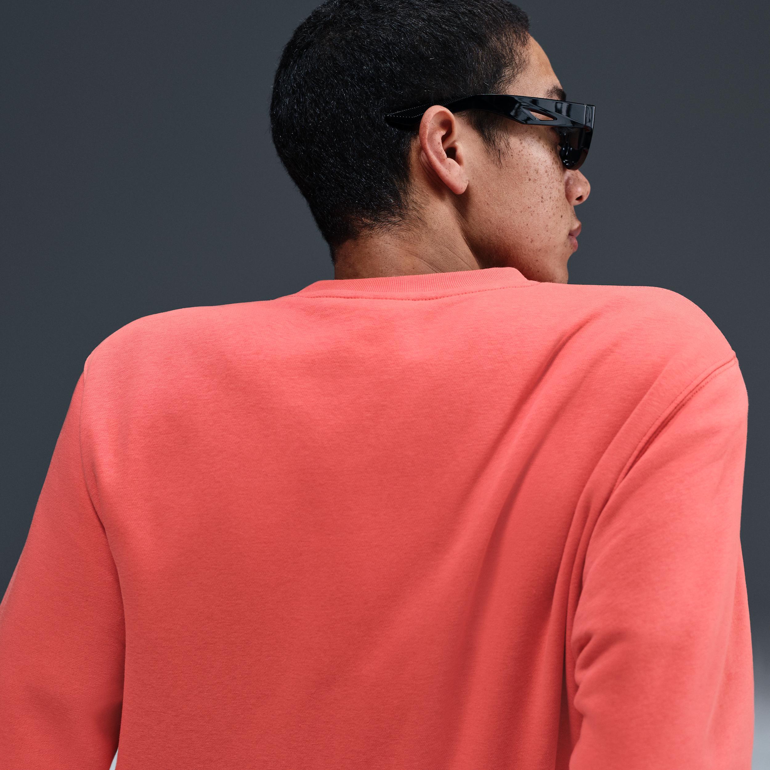 Nike Men's Club Fleece Crew Product Image