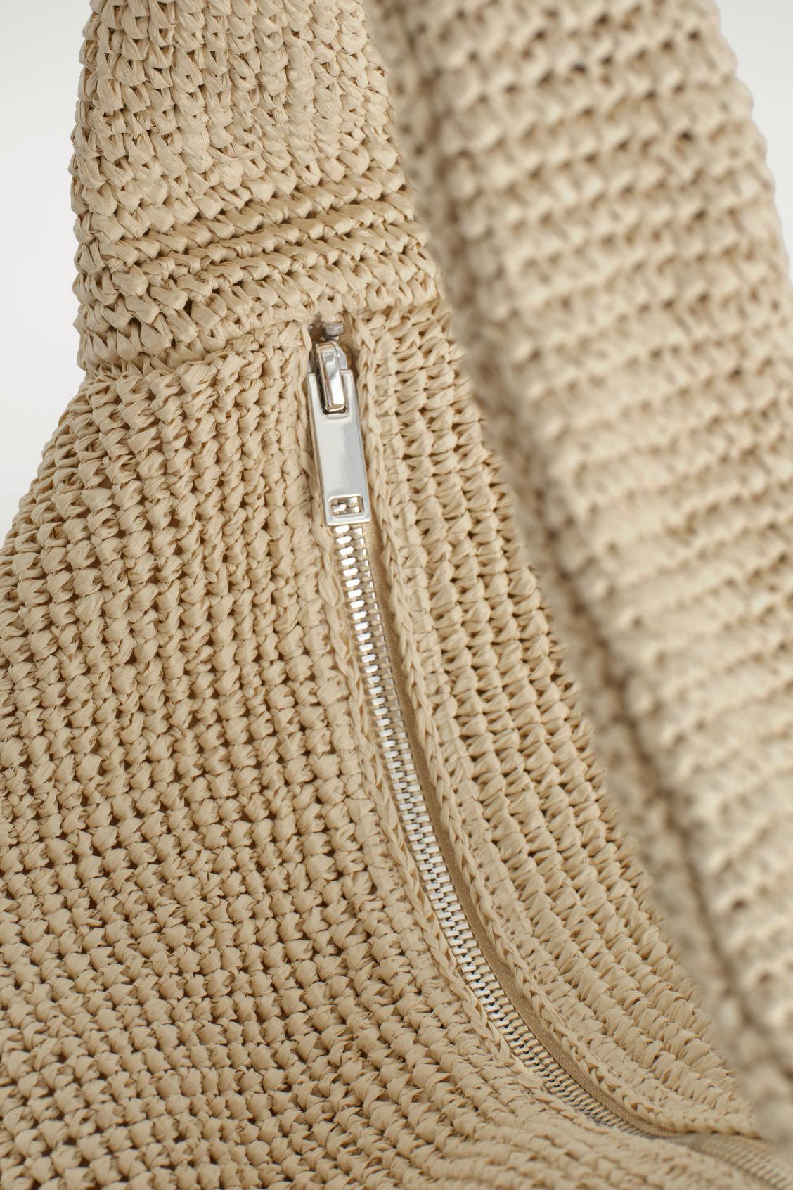SLOUCHY TOTE BAG - RAFFIA Product Image