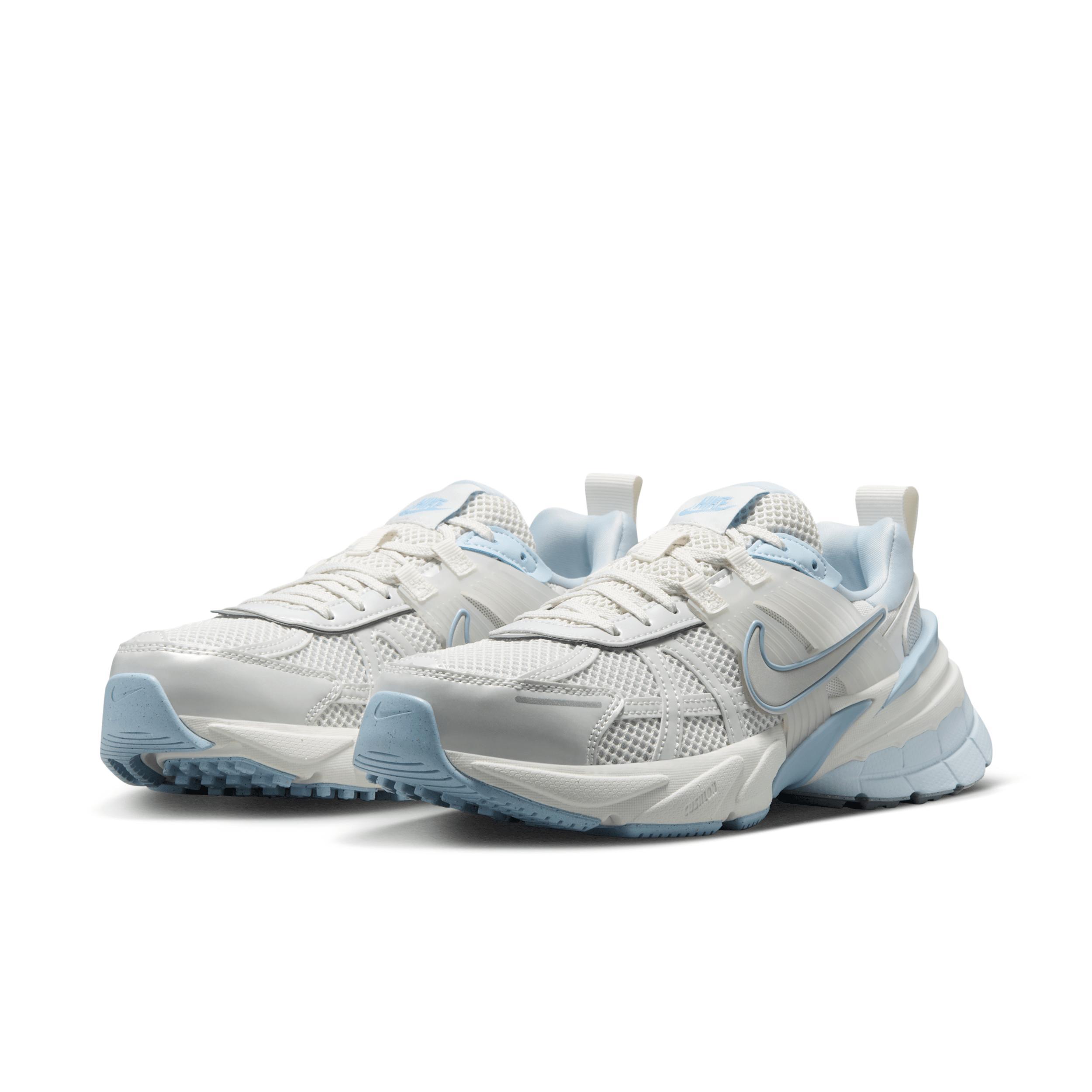 Nike Women's V2K Run Shoes Product Image