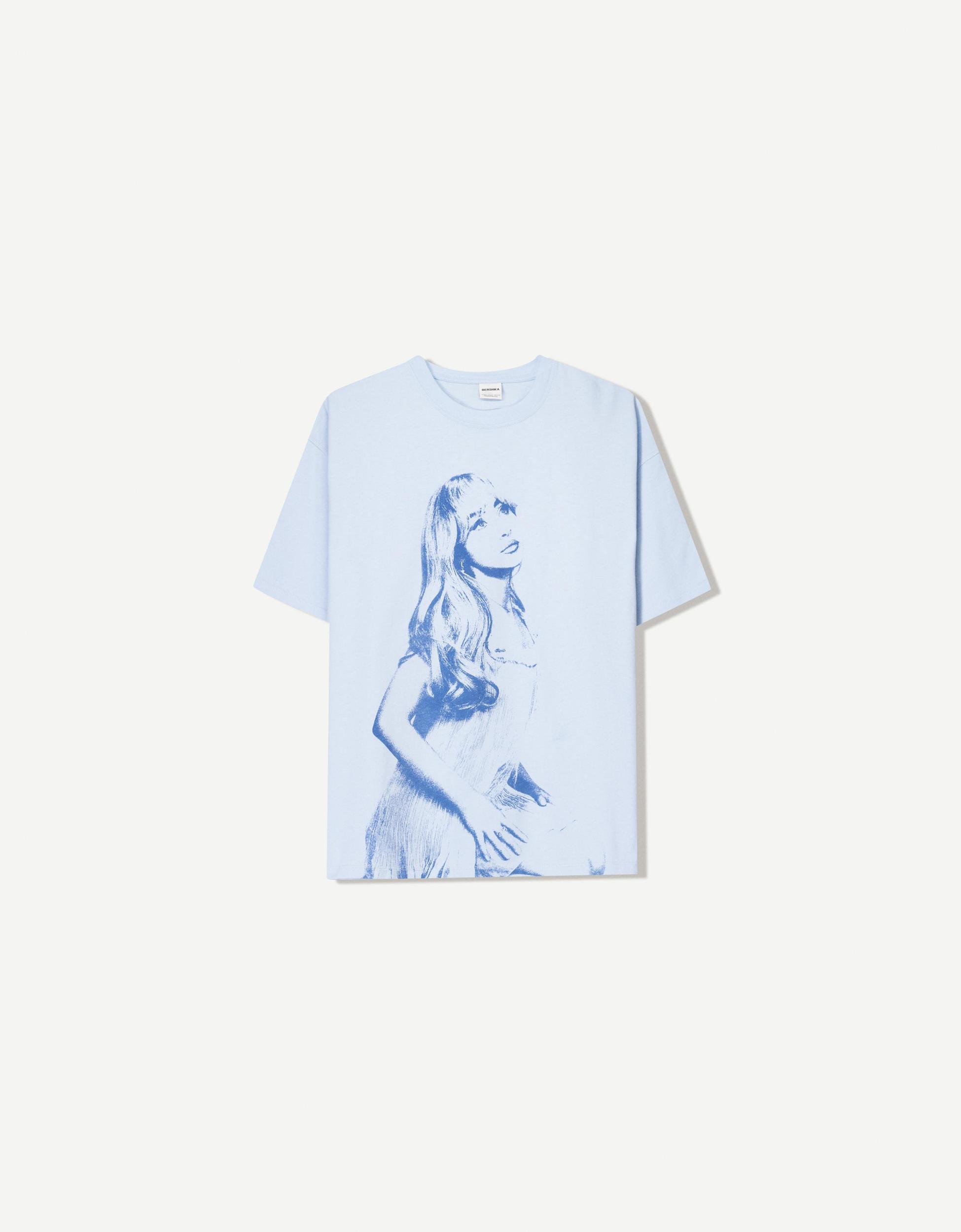 Sabrina Carpenter print short sleeve T-shirt Product Image