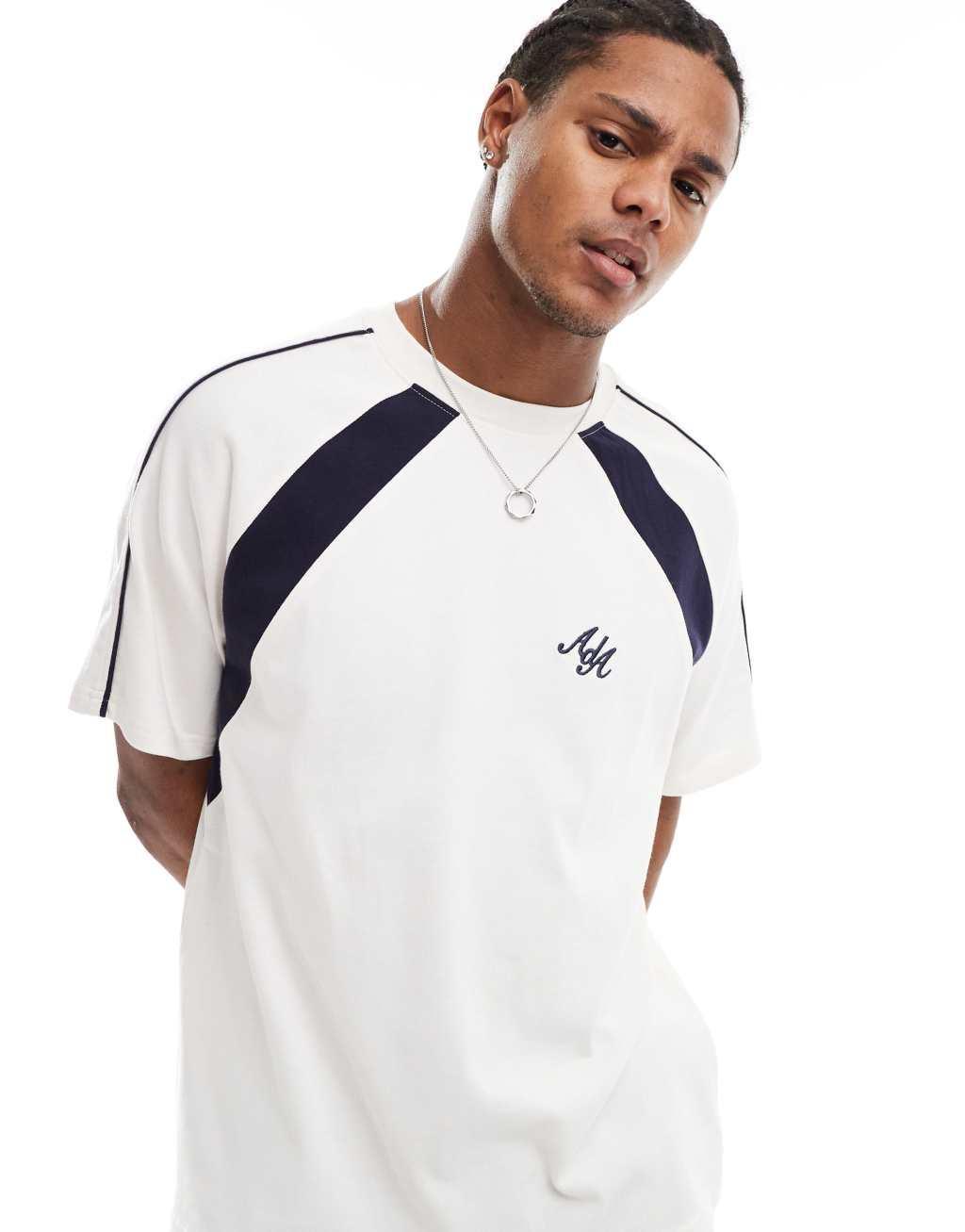 Alma de Ace t-shirt with contrast panel detail in white Product Image