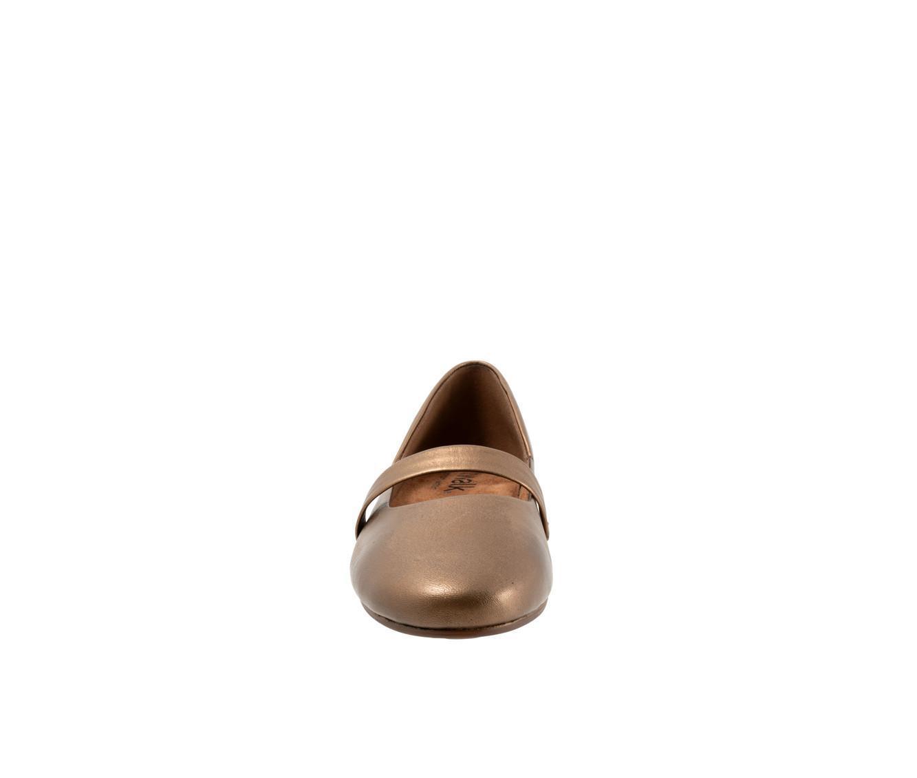 Women's Softwalk Samara Flats Product Image