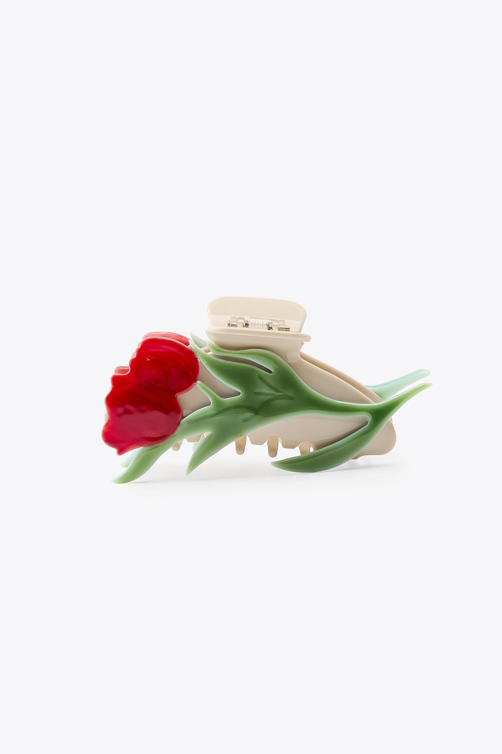 EMBOSSED FLOWER HAIR CLIP Product Image