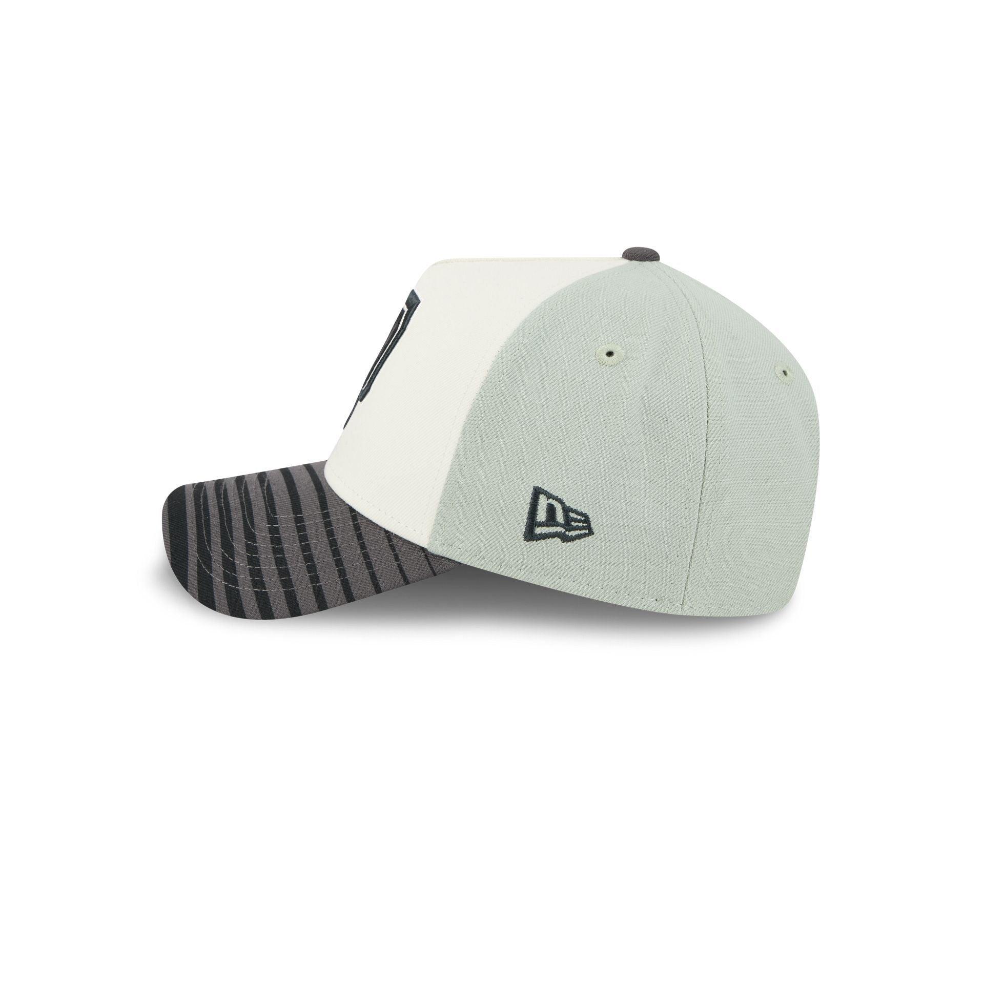 Pericos de Puebla Mint 9FORTY A-Frame Snapback Hat Male Product Image