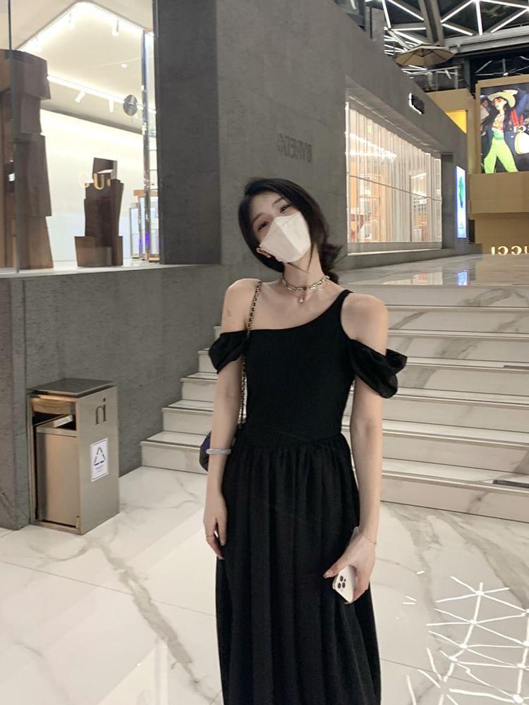 Short-Sleeve Off-Shoulder Plain Midi A-Line Dress Product Image