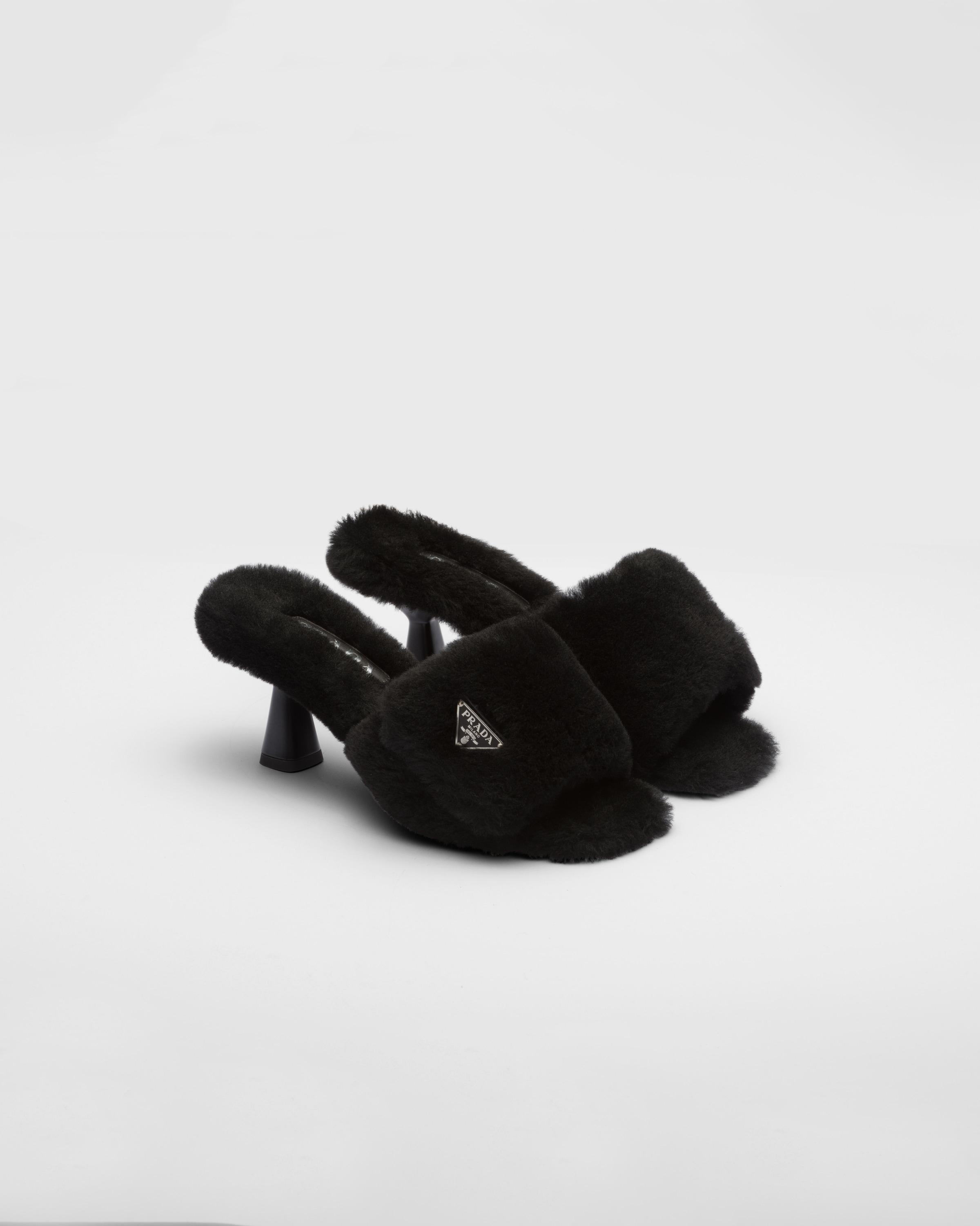 Shearling sandals Product Image