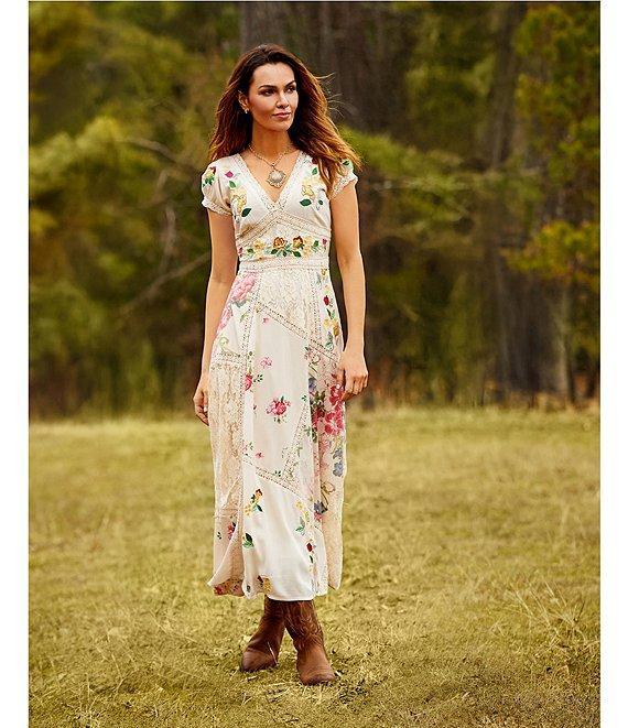 Reba Paige Patchwork Floral V-Neck Cap Sleeve A-Line Maxi Dress Product Image