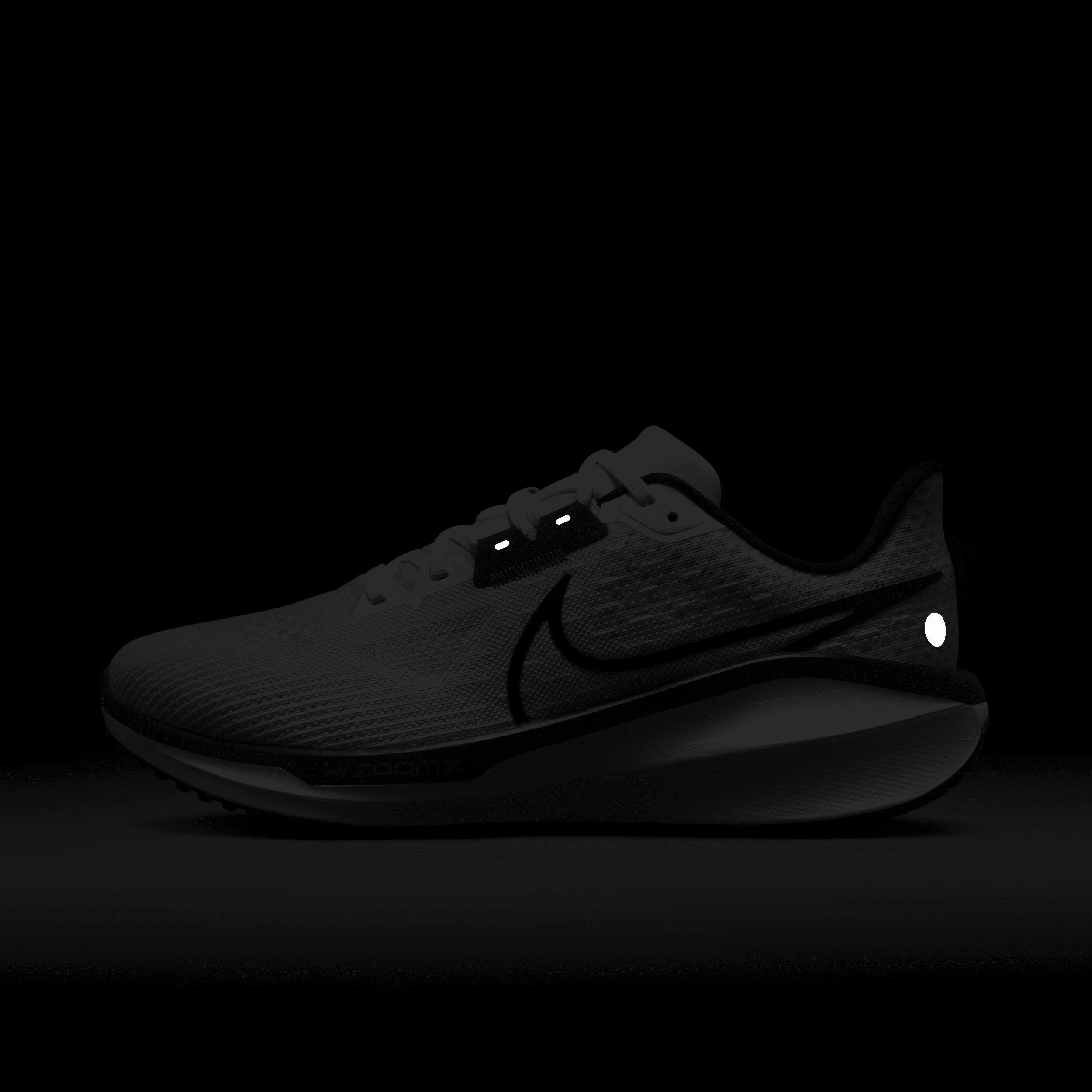 Nike Mens Nike Vomero 17 - Mens Running Shoes Product Image