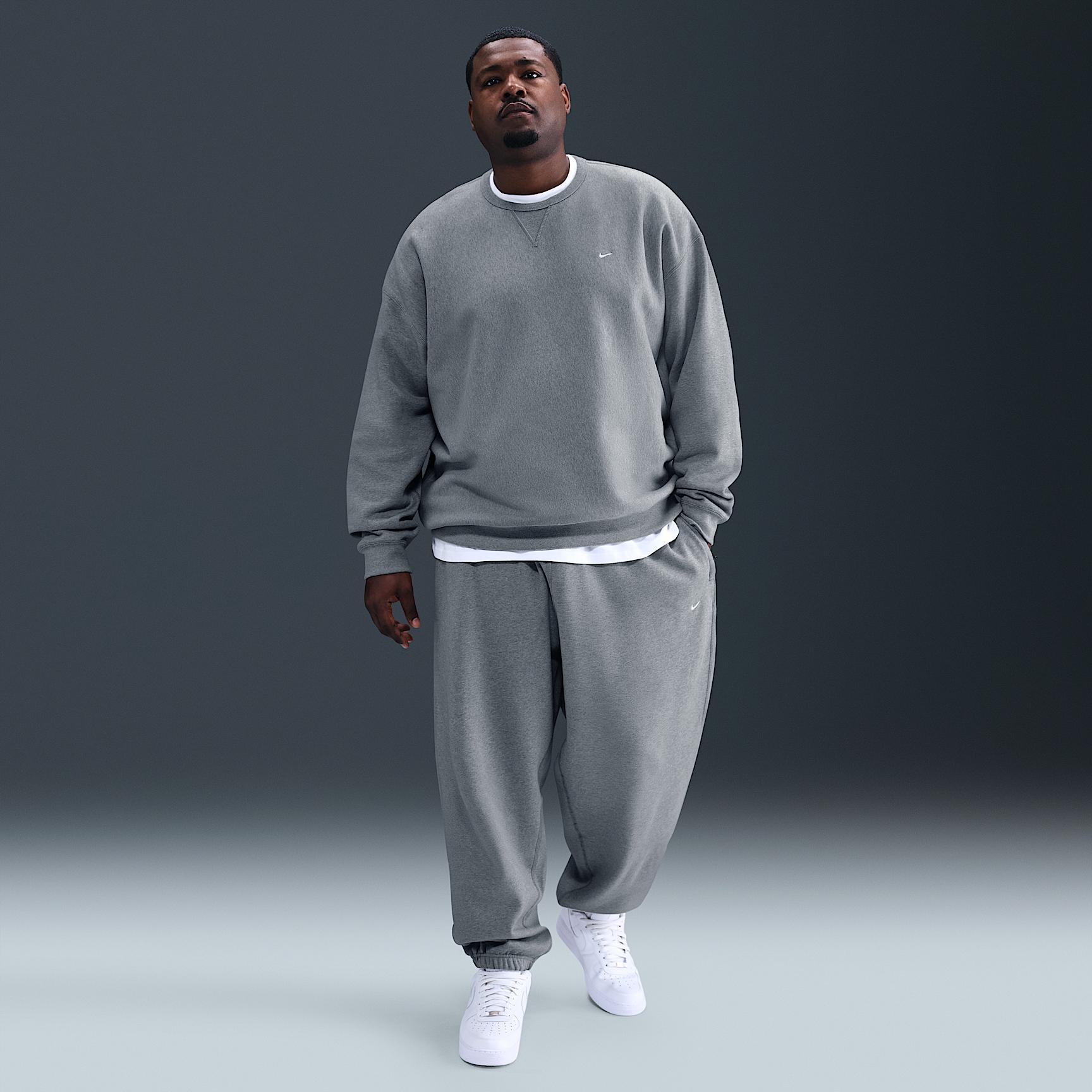 Nike Men's Solo Swoosh Fleece Crew Product Image