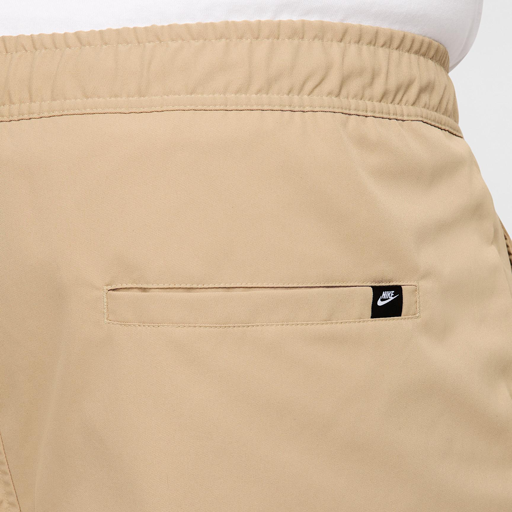 Nike Men's Club Woven Tapered Pants Product Image