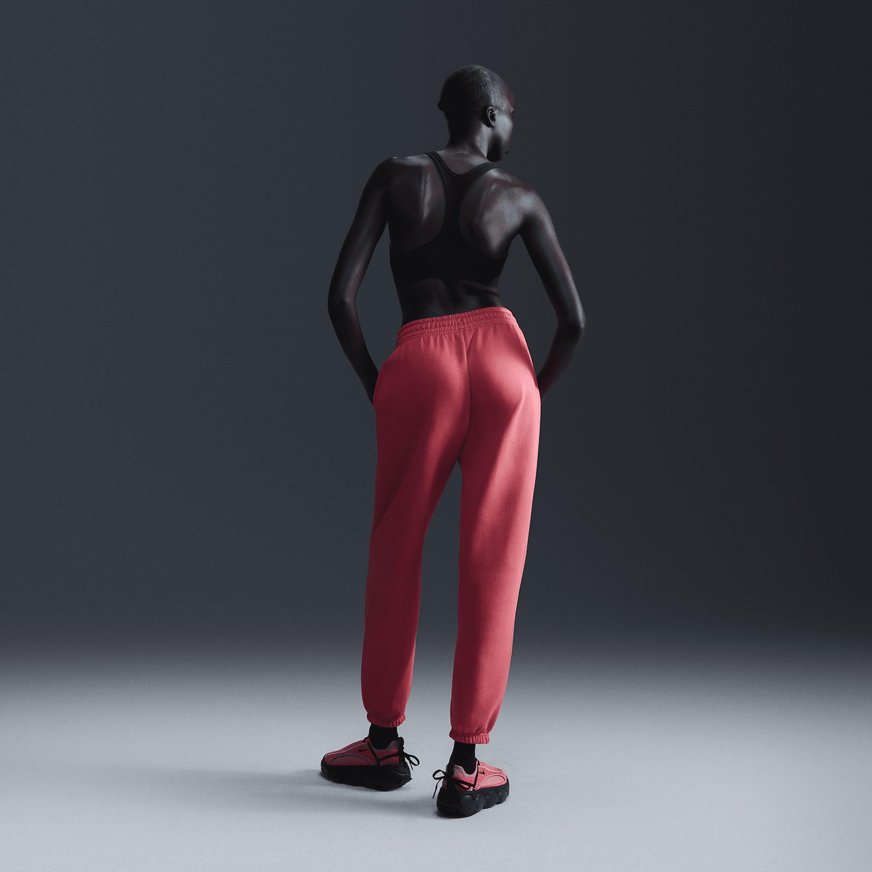 Nike Swoosh Light Support Women's Non-Padded Sports Bra Product Image